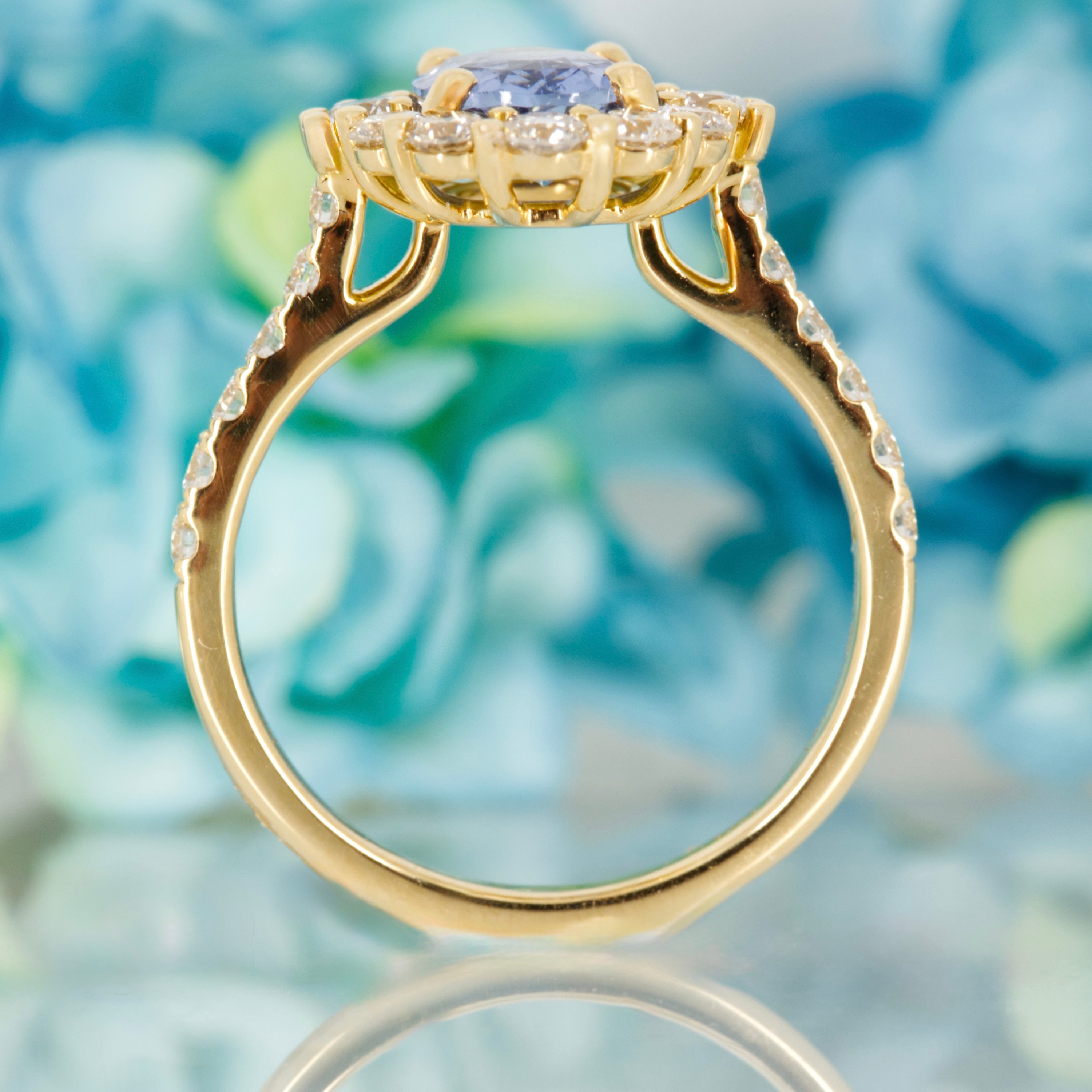 18ct Yellow Gold Oval Cut Purple Sapphire & Round Brilliant Cut Diamond Cluster Ring