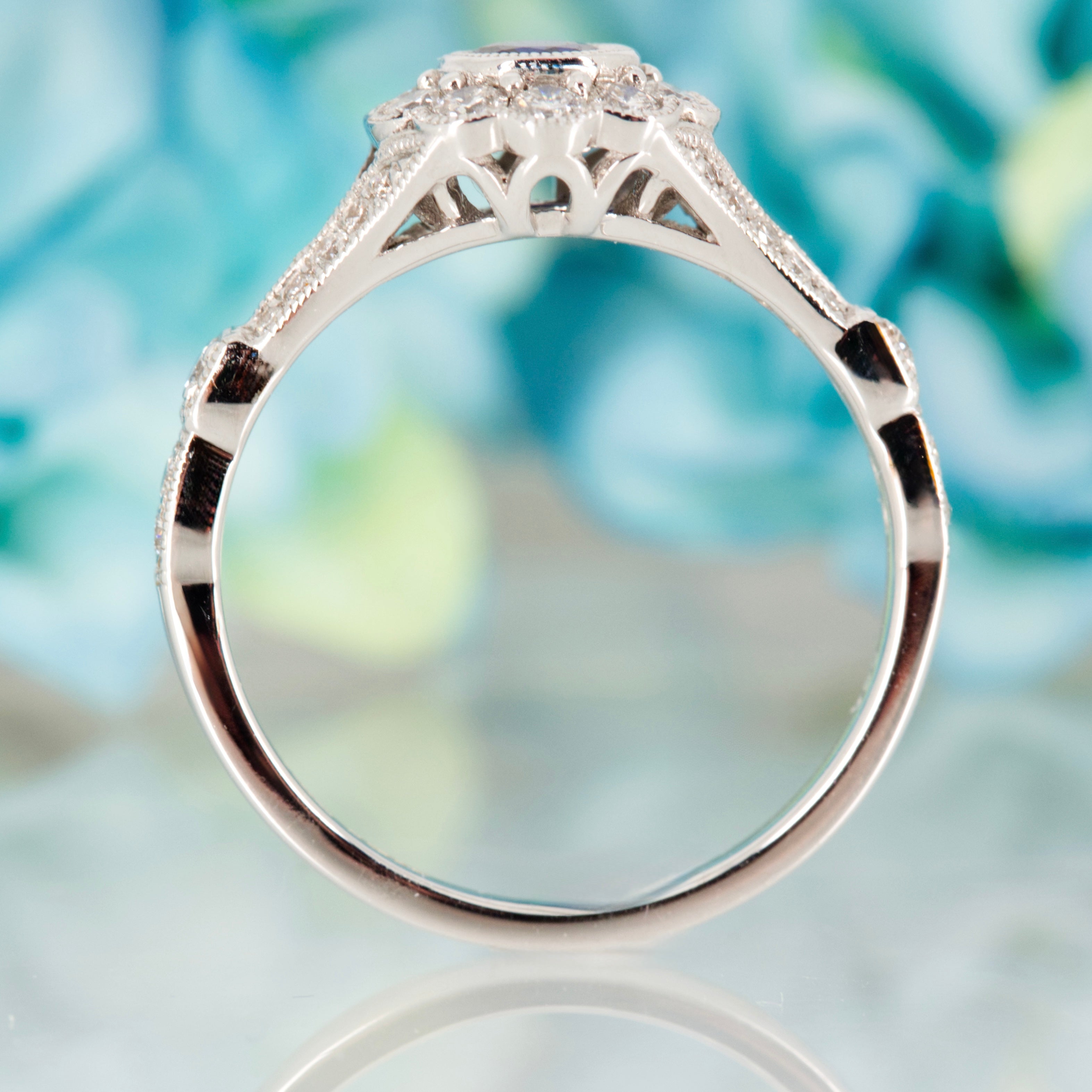 18ct White Gold Round Cut Sapphire & Diamond Flower Cluster Ring