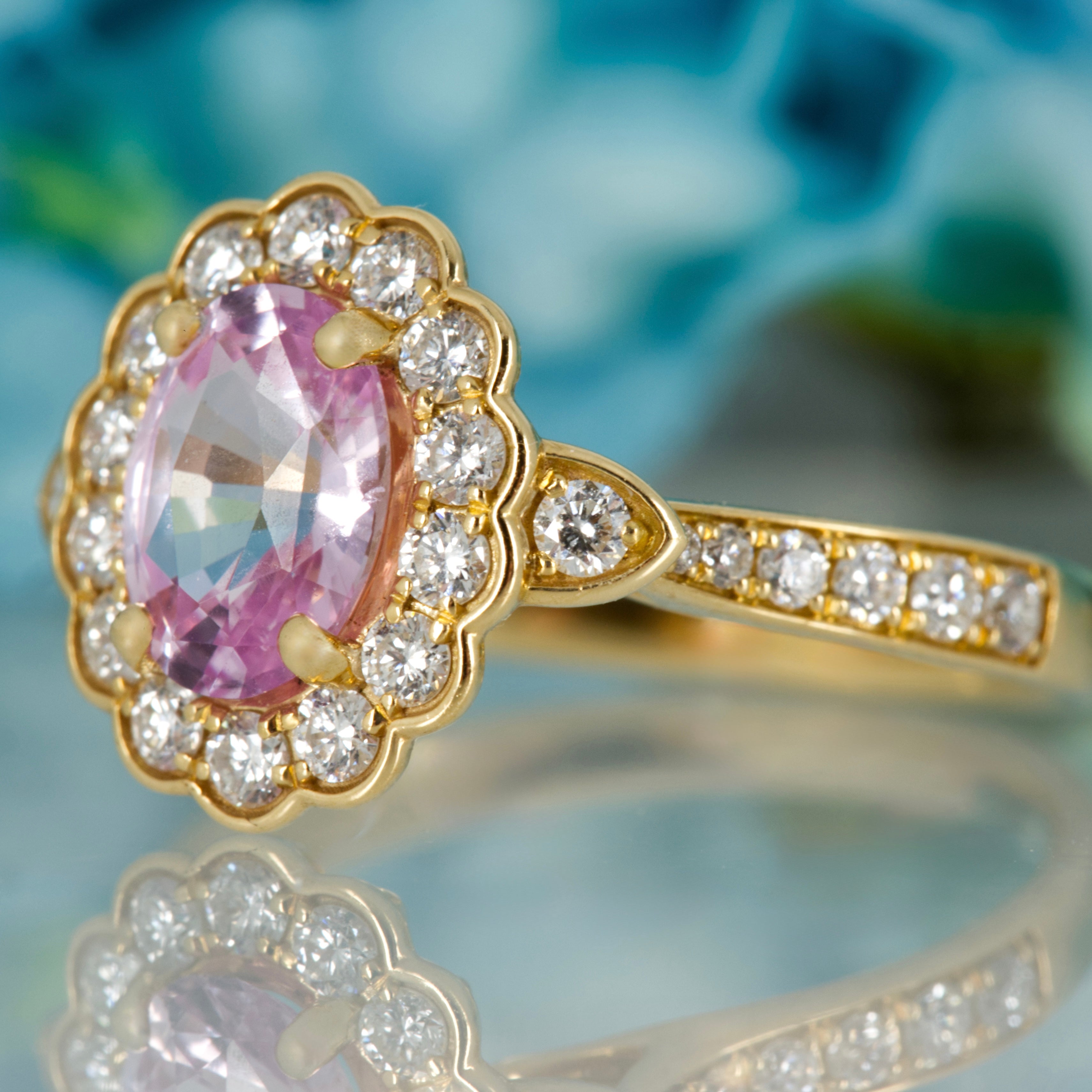 18ct Yellow Gold Oval Cut Pink Sapphire & Round Brilliant Cut Diamond Cluster Ring