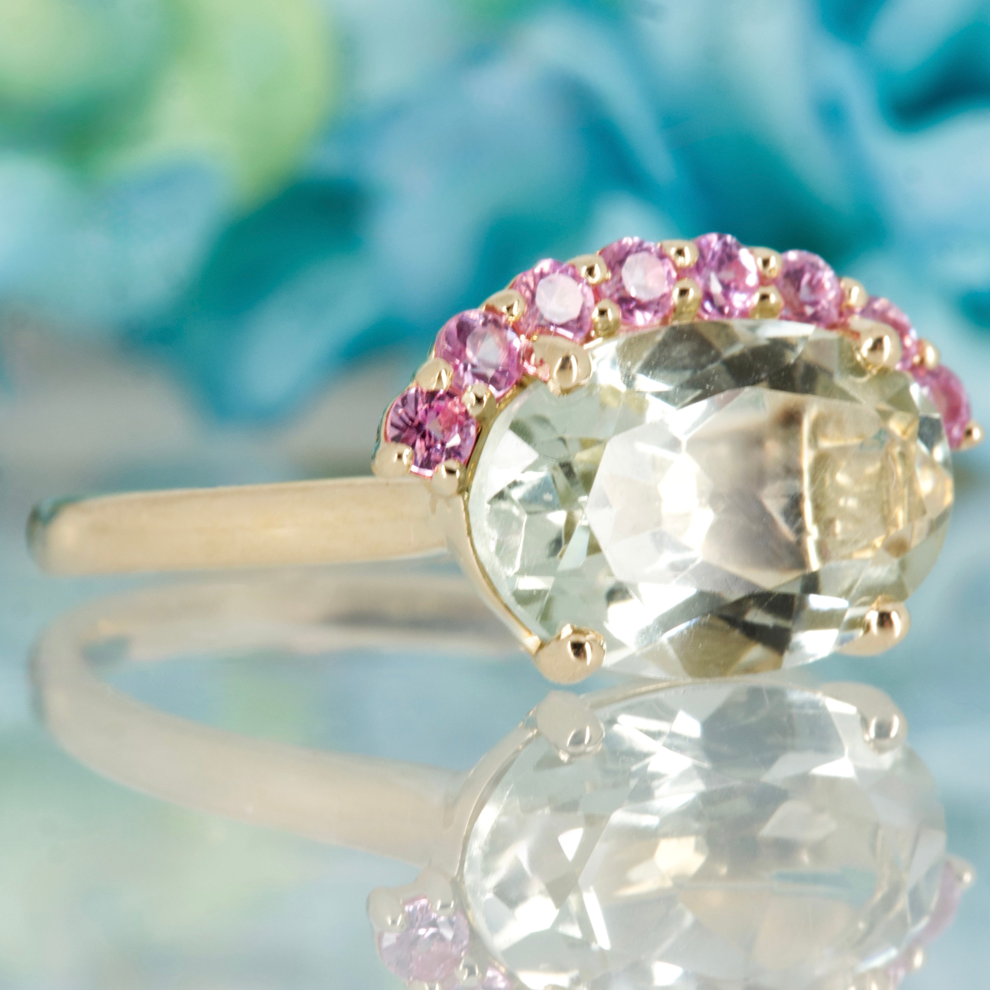 9ct Yellow Gold Oval Cut Green Amethyst & Round Cut Pink Sapphire Dress Ring