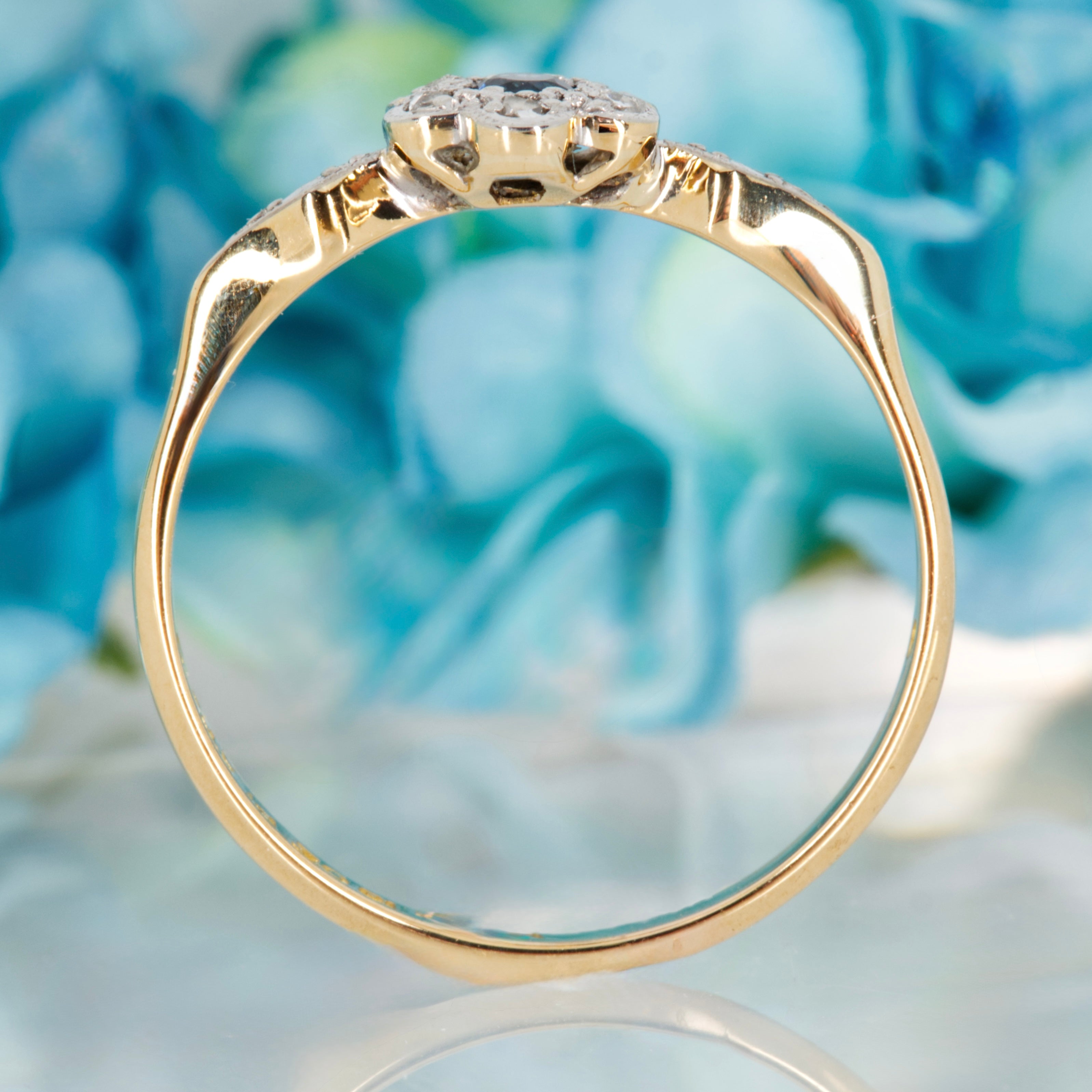 Pre-Loved 18ct Yellow Gold & Platinum Round Cut Sapphire & Round Brilliant Cut Diamond Flower Cluster Ring