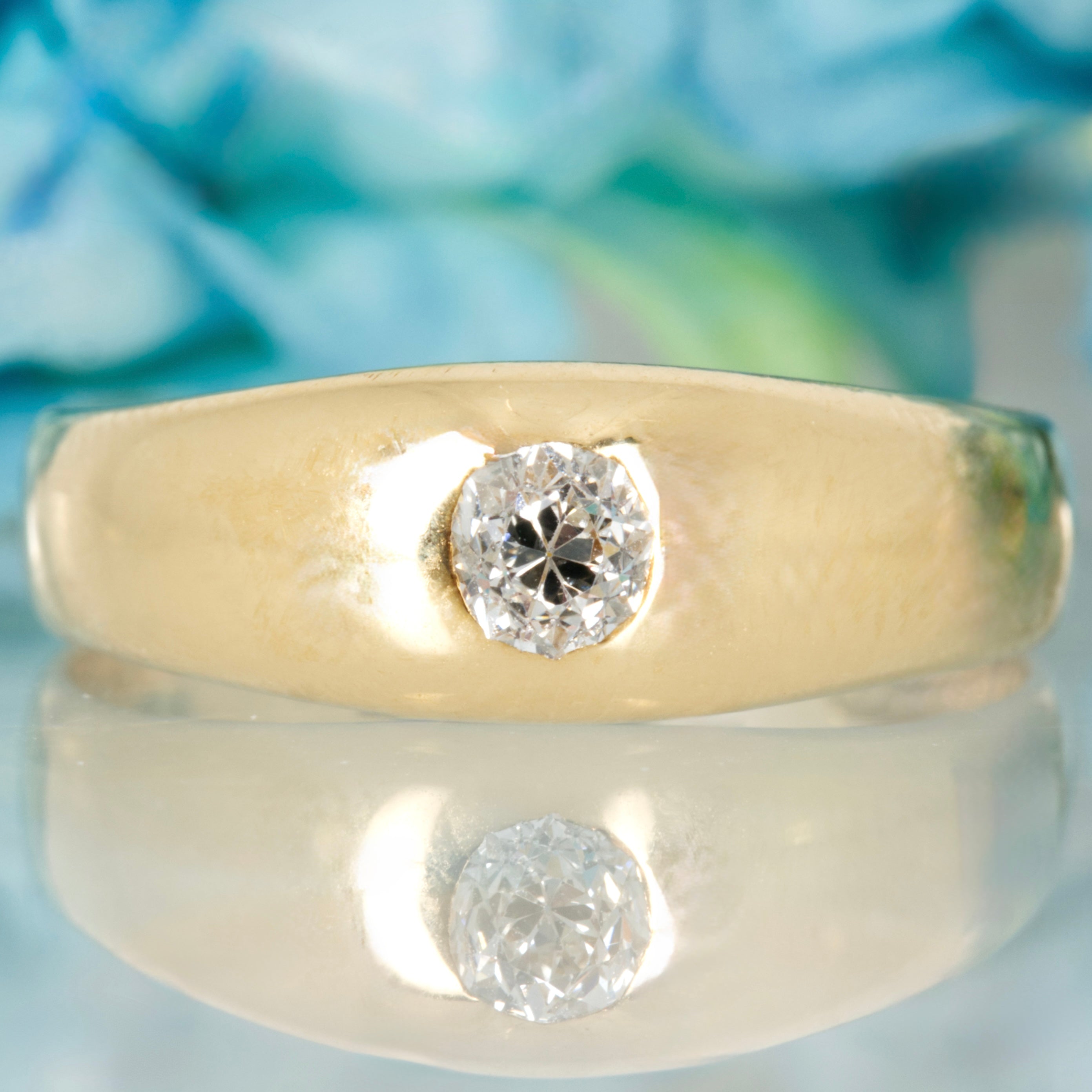 Pre-Loved 18ct Yellow Gold Round Brilliant Cut Diamond Solitaire Band