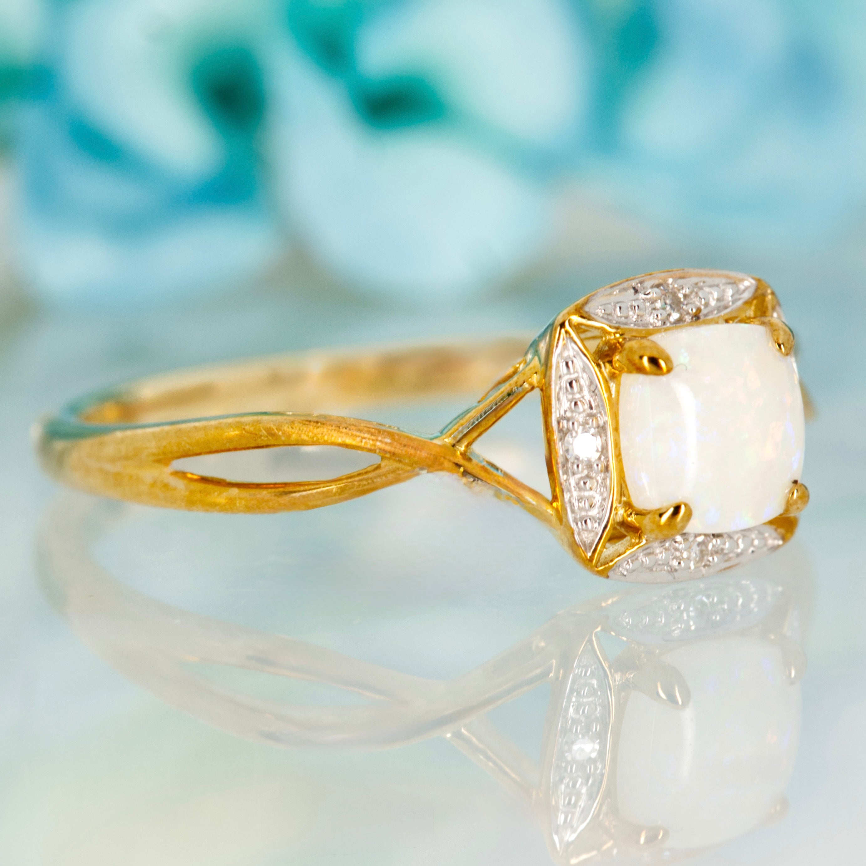 9ct Yellow Gold Round Cut Opal & Round Brilliant Cut Diamond Cushion Shaped Halo Cluster Ring