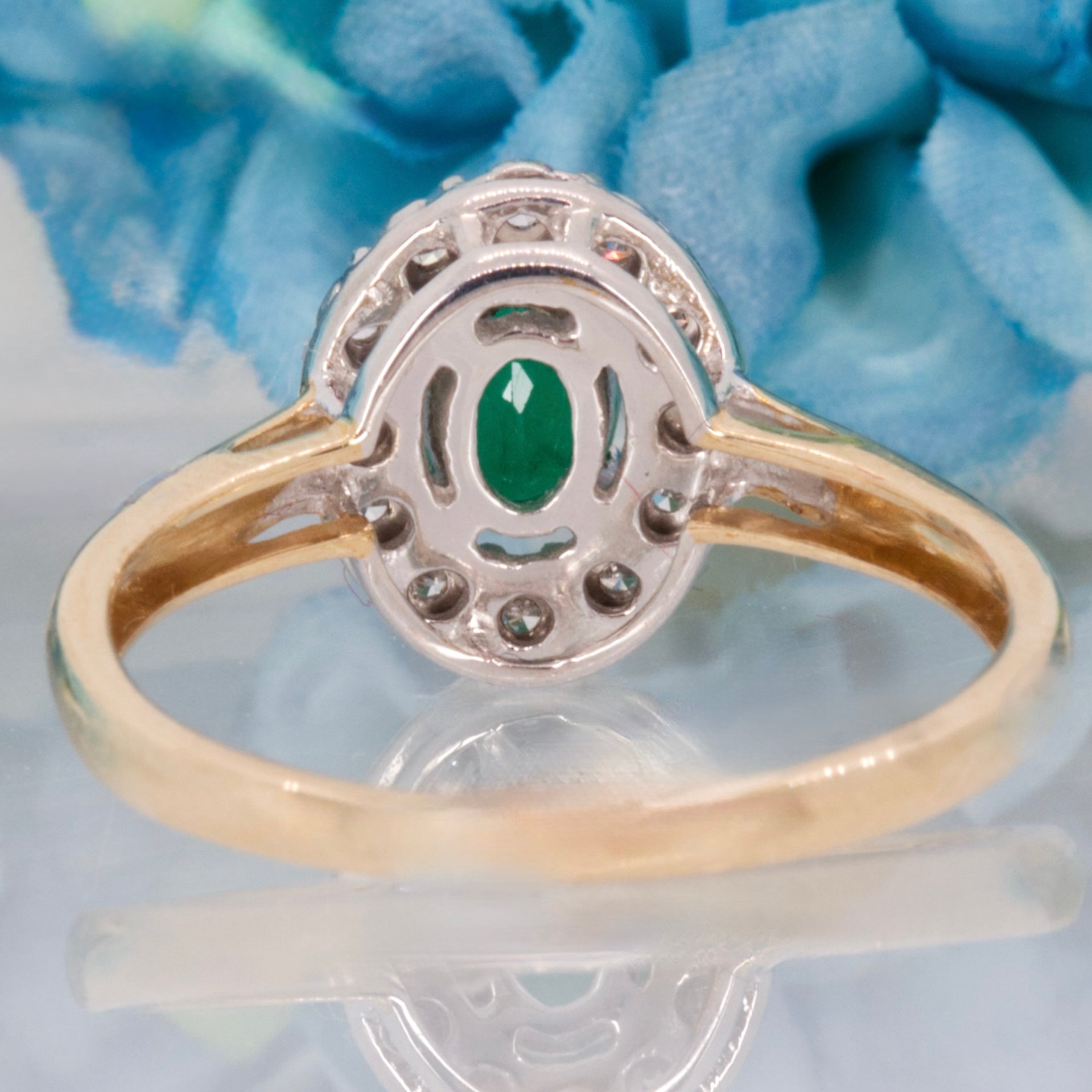 9ct Yellow Gold Oval Cut Emerald & Round Brilliant Cut Diamond Halo Cluster Ring
