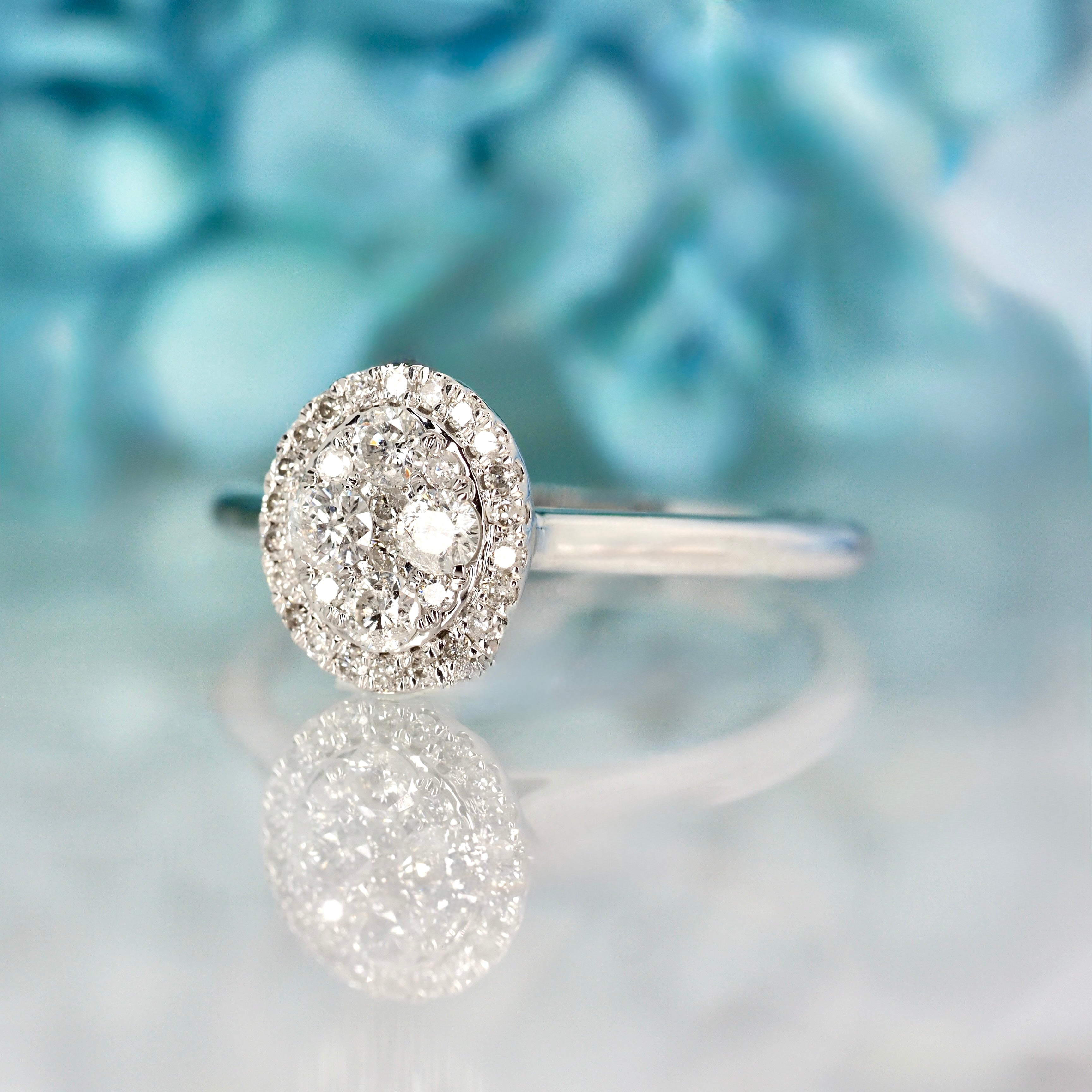 9ct White Gold 0.39ct Round Brilliant Cut Diamond Oval Cluster Ring