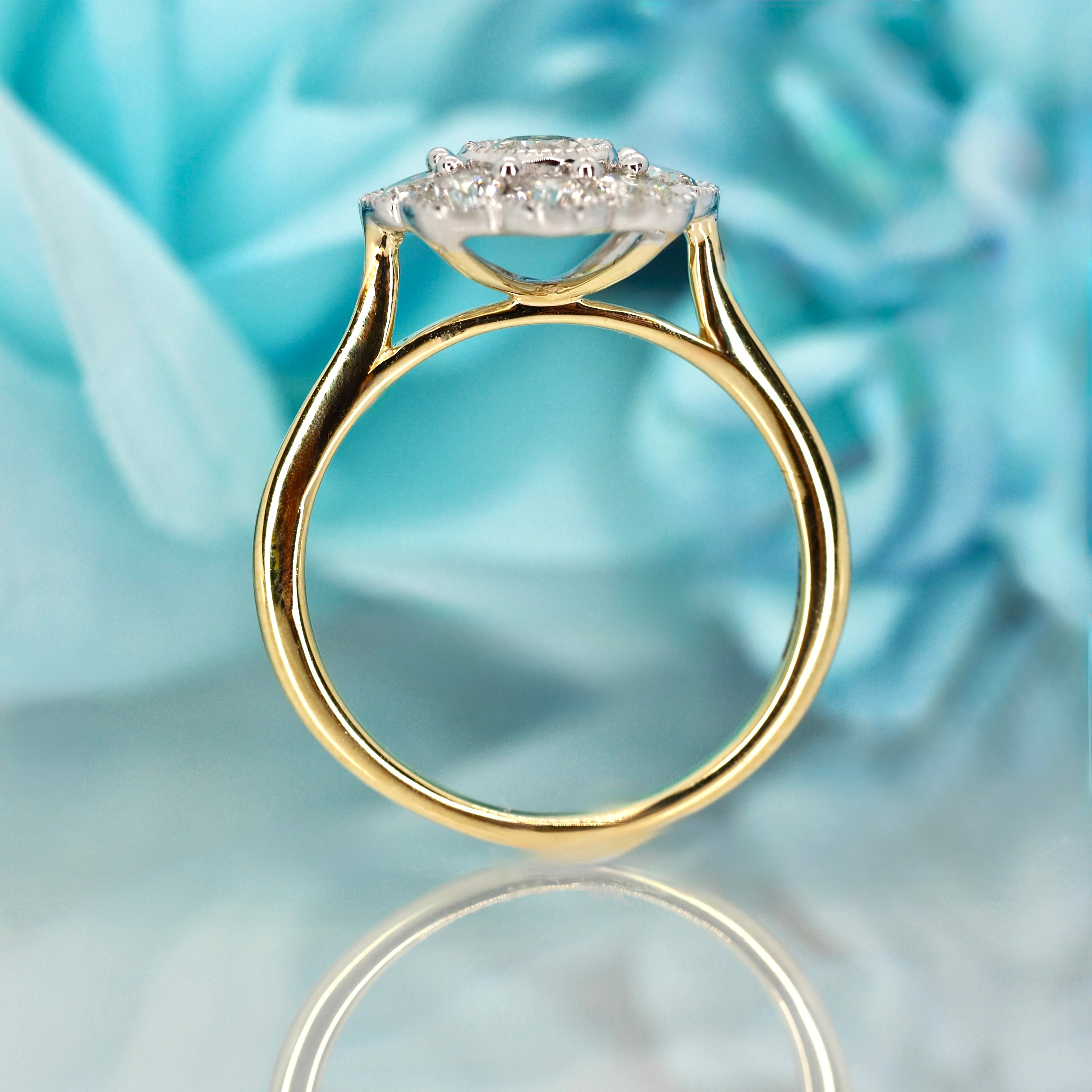 9ct Yellow Gold 0.98ct Round Brilliant Cut Diamond Cluster Ring