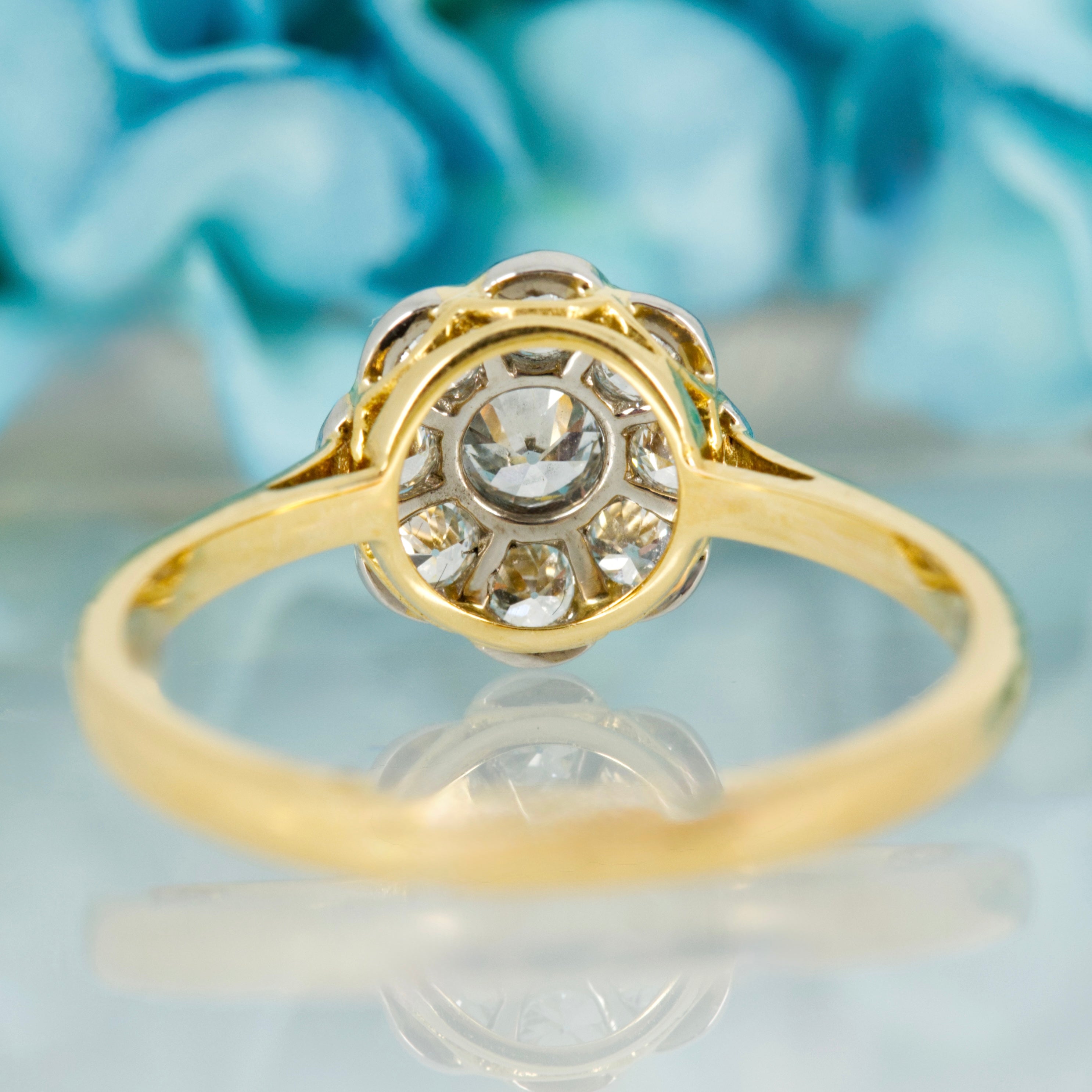 Pre-Loved 18ct Yellow Gold & Platinum Round Brilliant Cut Diamond Flower Cluster Ring