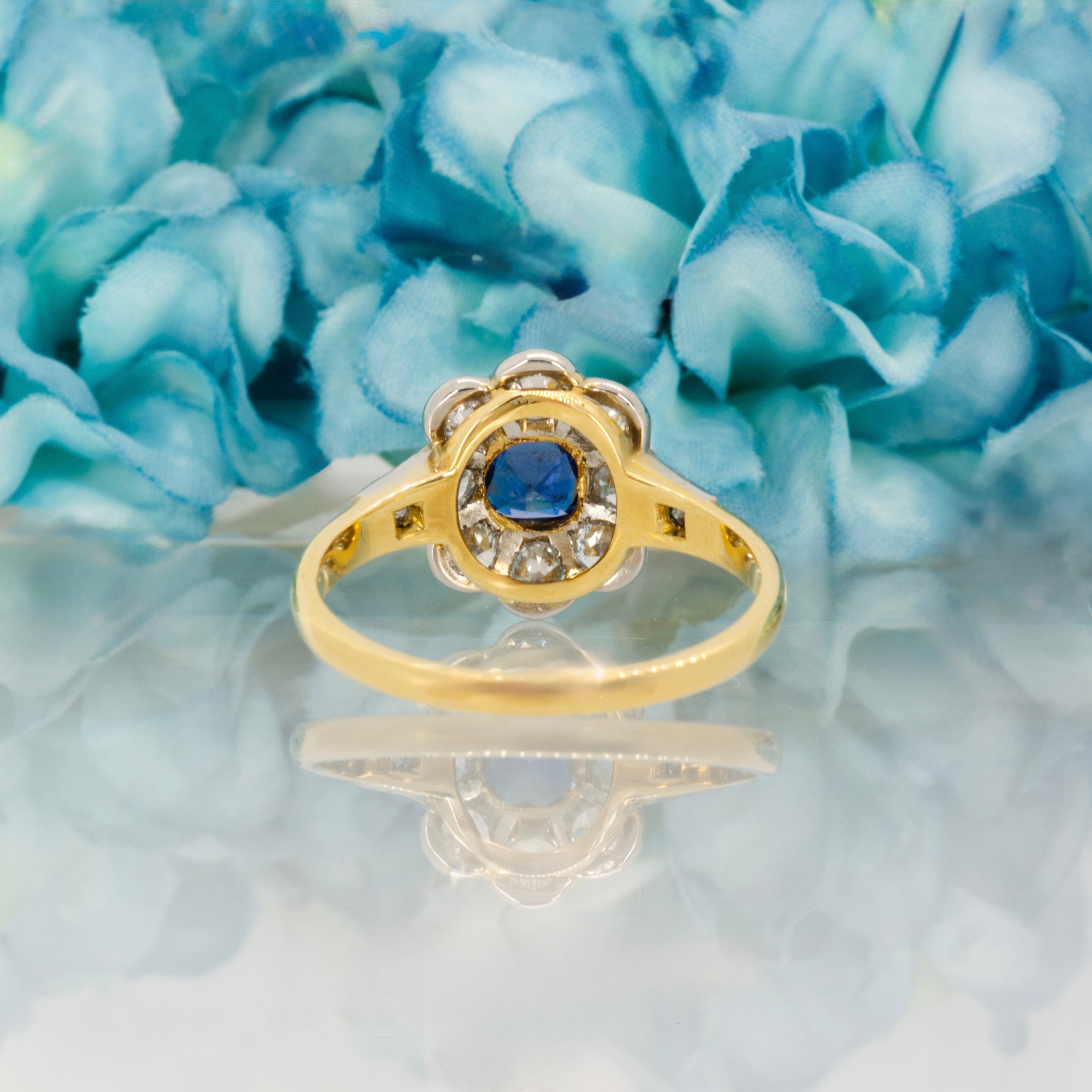 Pre-Loved 18ct Yellow Gold & Platinum Cushion Cut Sapphire & Diamond Daisy Cluster Ring