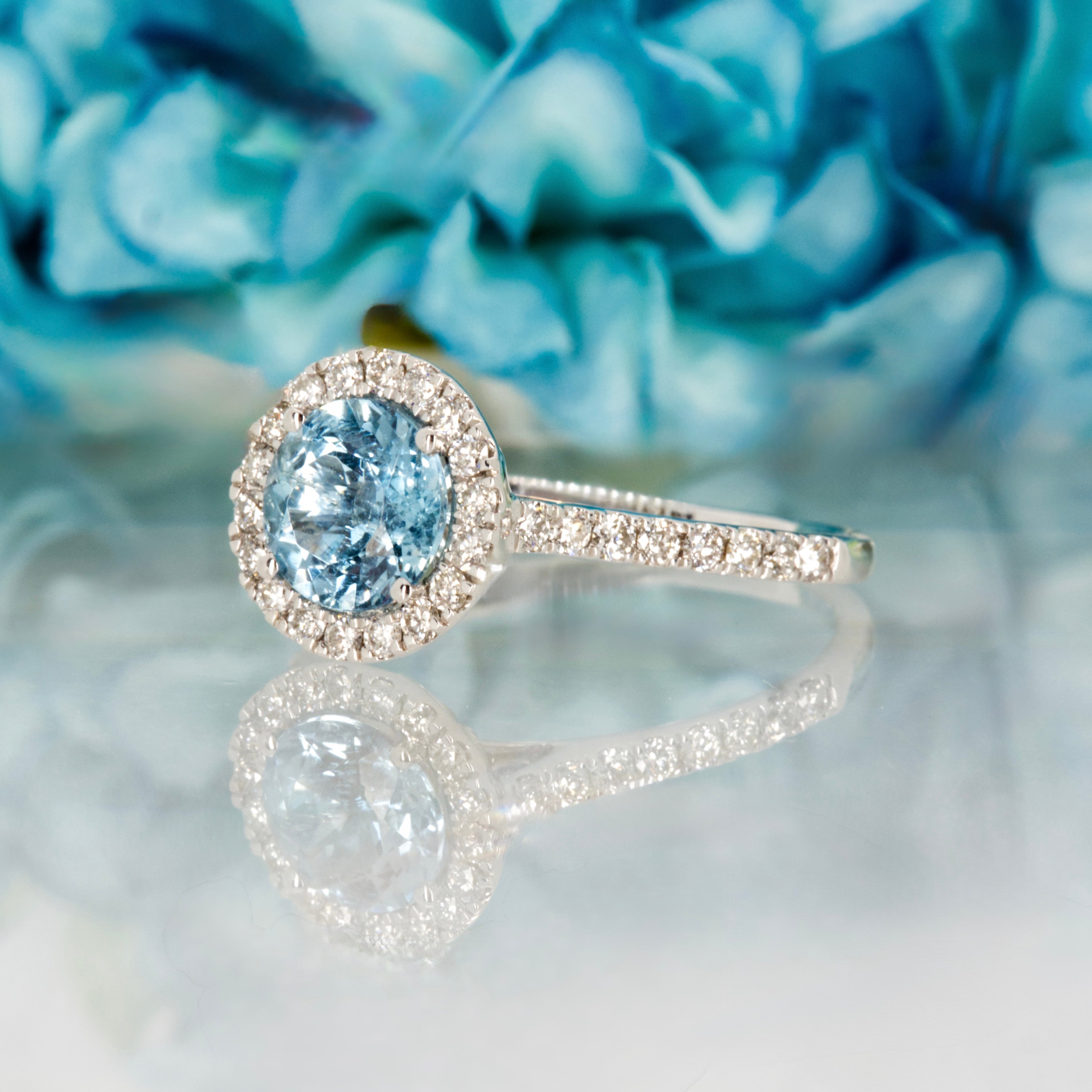 9ct White Gold Round Cut Aquamarine & Round Brilliant Cut Diamond Halo Cluster Ring