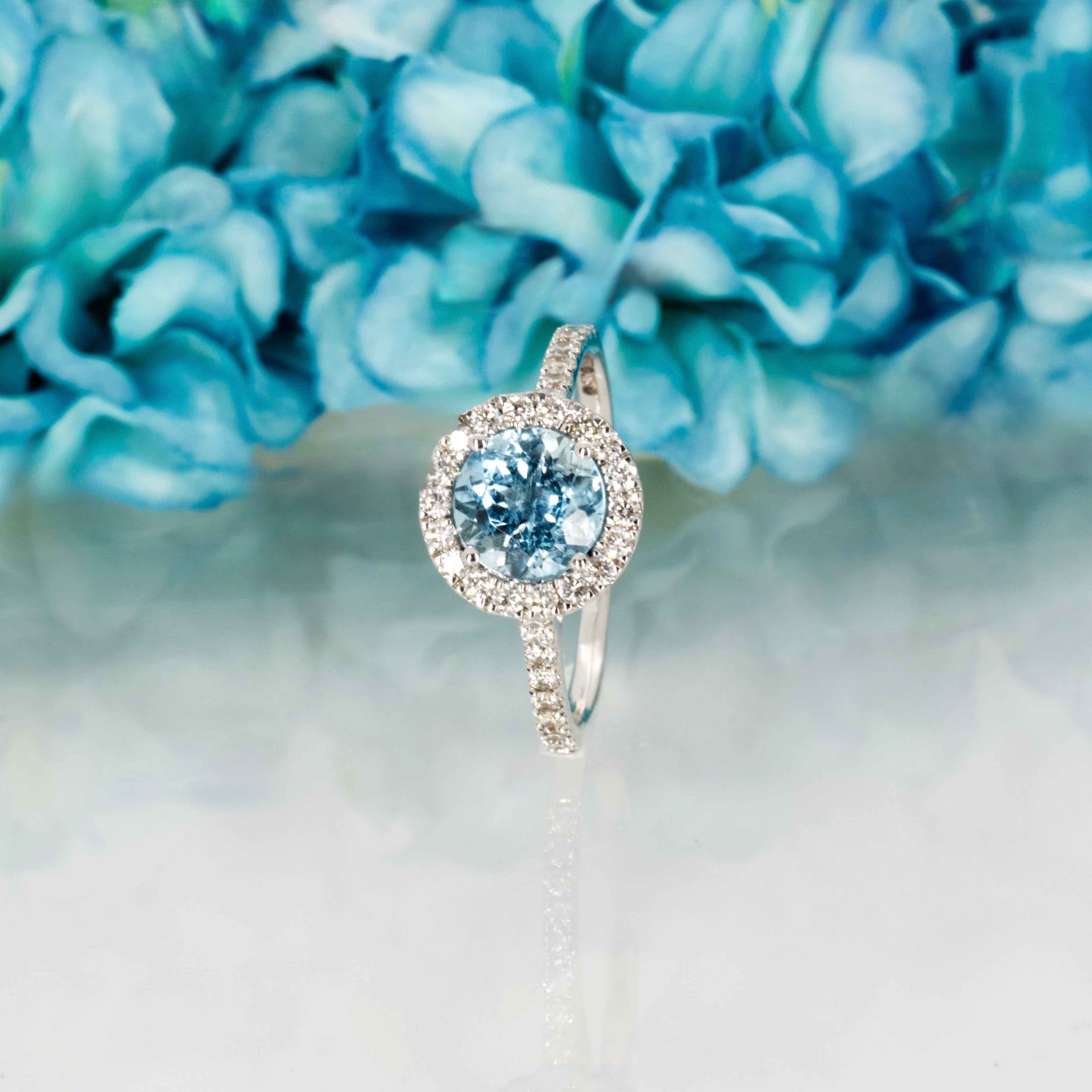 9ct White Gold Round Cut Aquamarine & Round Brilliant Cut Diamond Halo Cluster Ring
