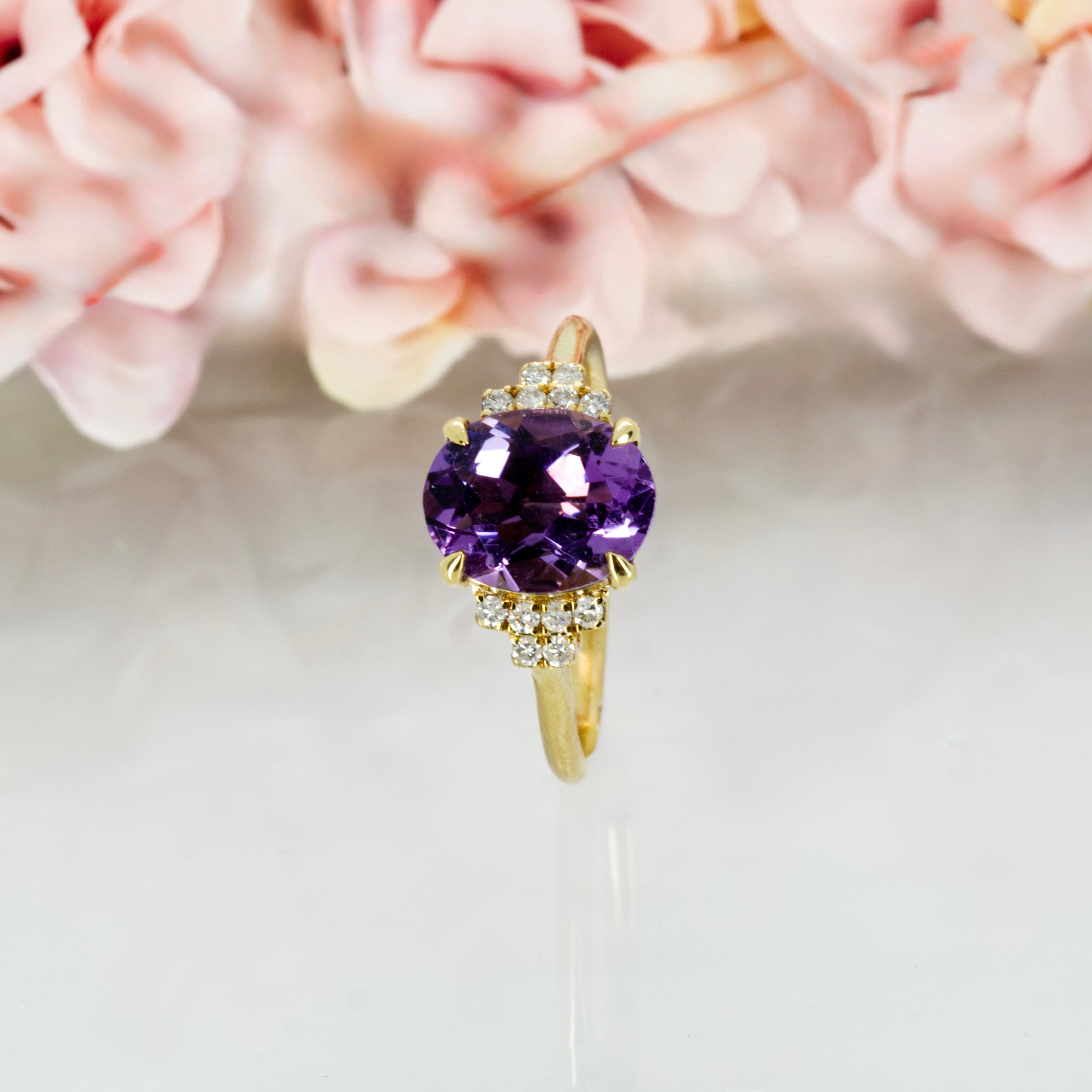 9ct Yellow Gold Oval Cut Amethyst & Round Brilliant Cut Diamond Ring