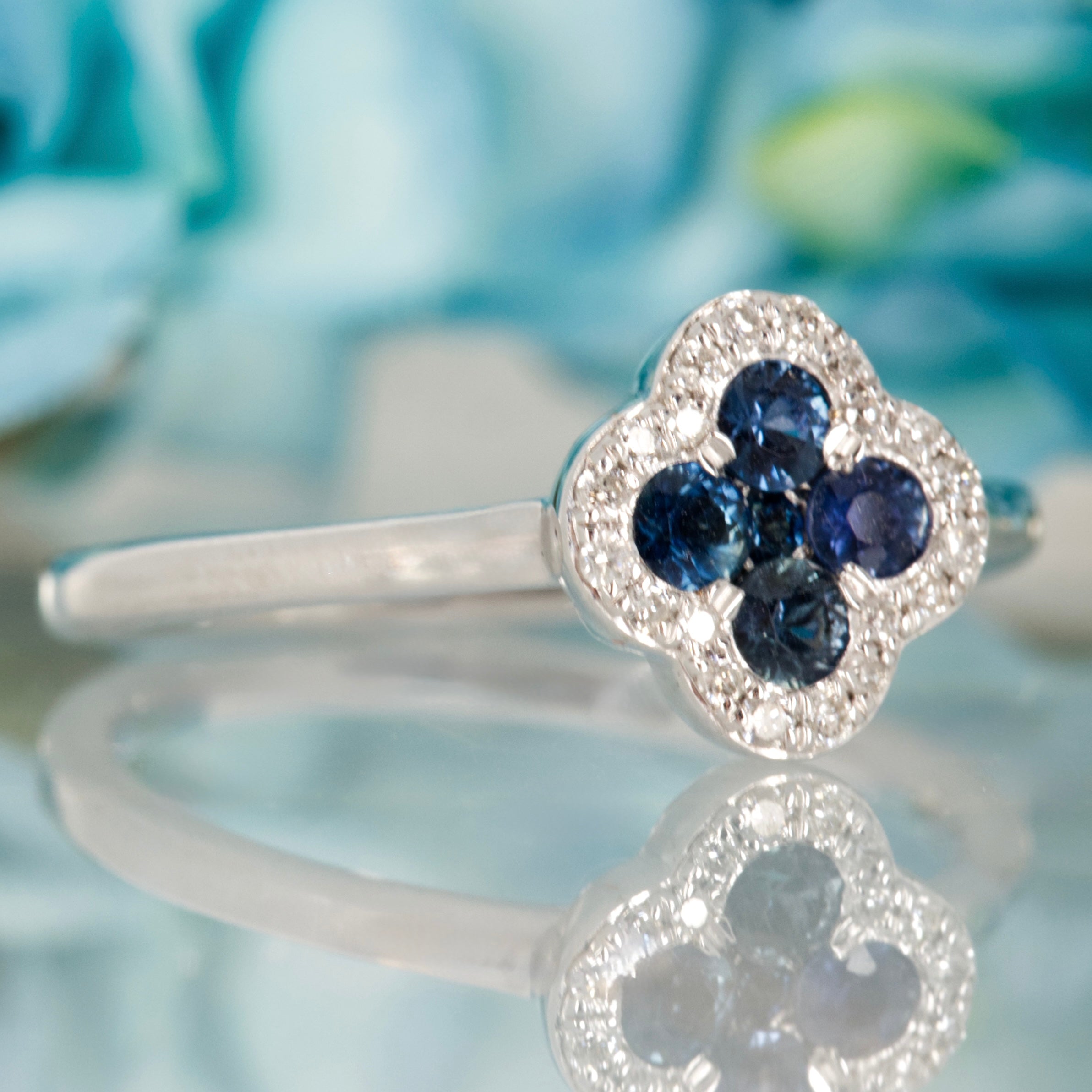 9ct White Gold Round Cut Sapphire & Round Brilliant Cut Diamond Clover Cluster Ring