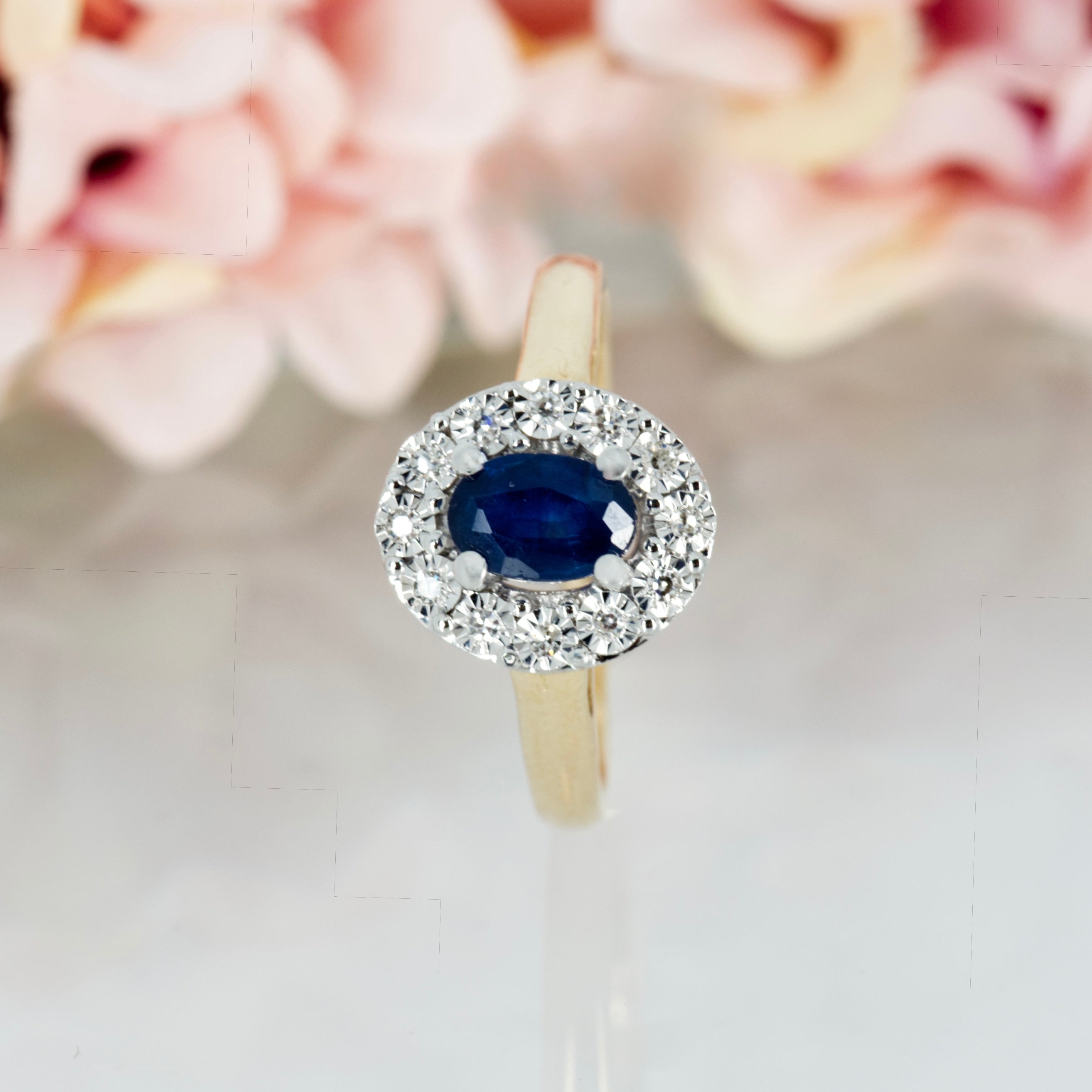 9ct Yellow Gold Oval Cut Sapphire & Round Brilliant Cut Diamond Halo Cluster Ring