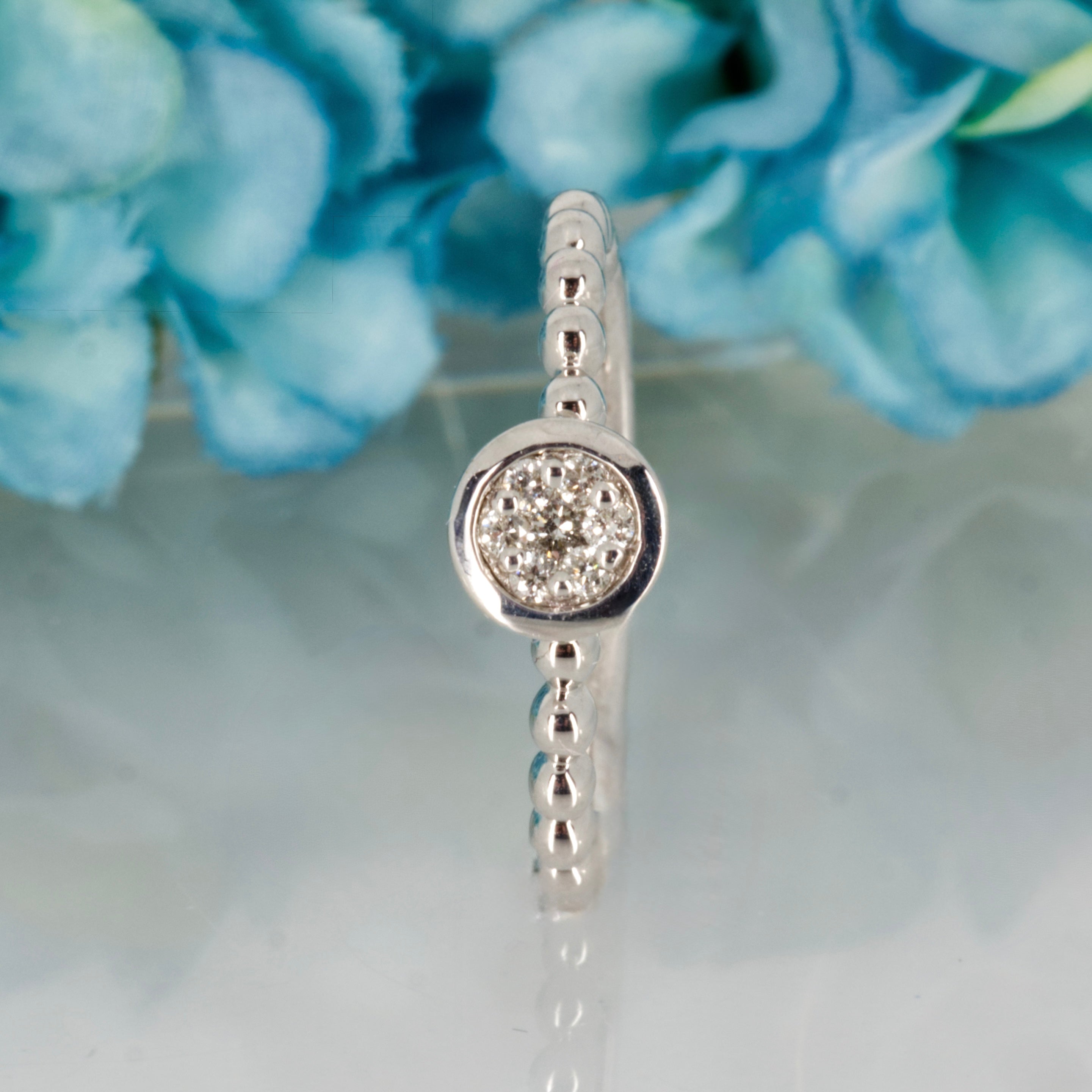 9ct White Gold 0.10ct Round Brilliant Cut Diamond Round Cluster Ring