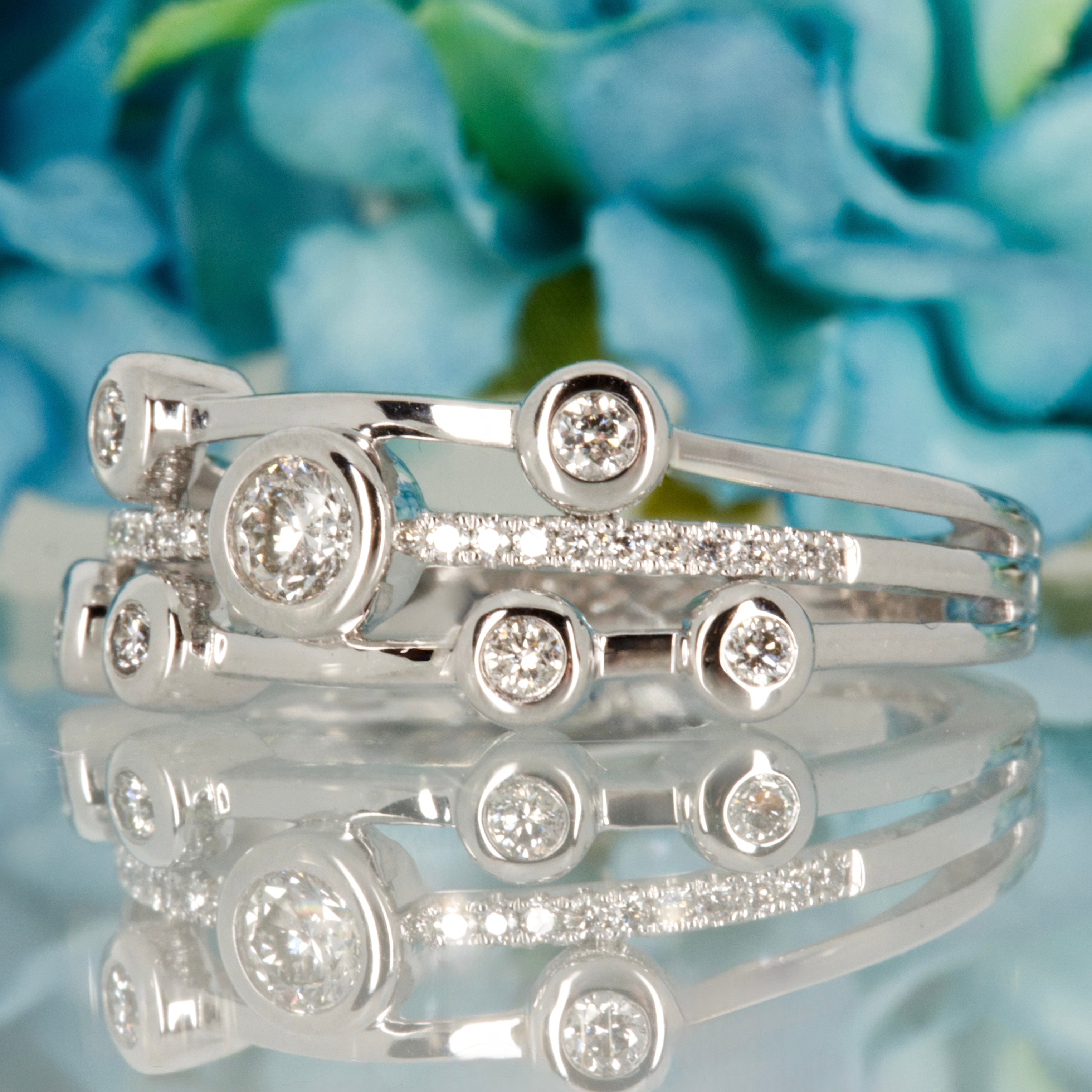 9ct White Gold 0.34ct Round Brilliant Cut Diamond Bubble Ring