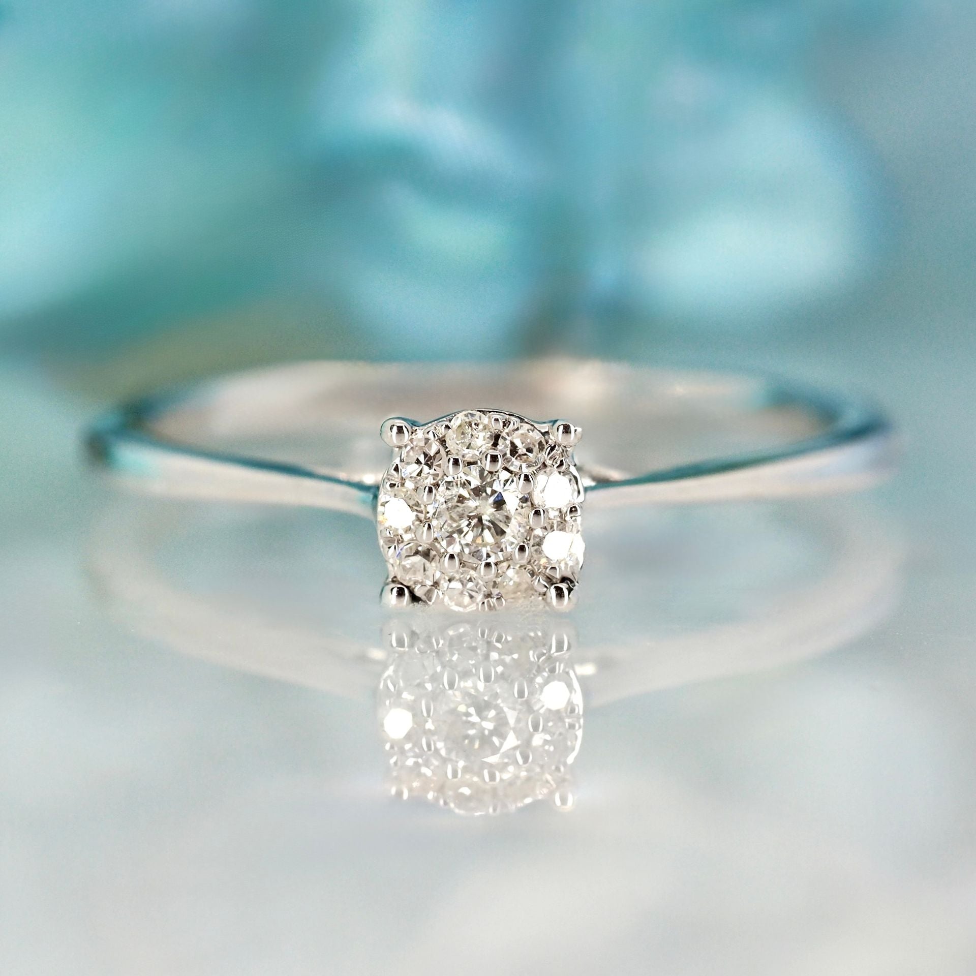 9ct White Gold 0.12ct Round Brilliant Cut Diamond Cluster Ring