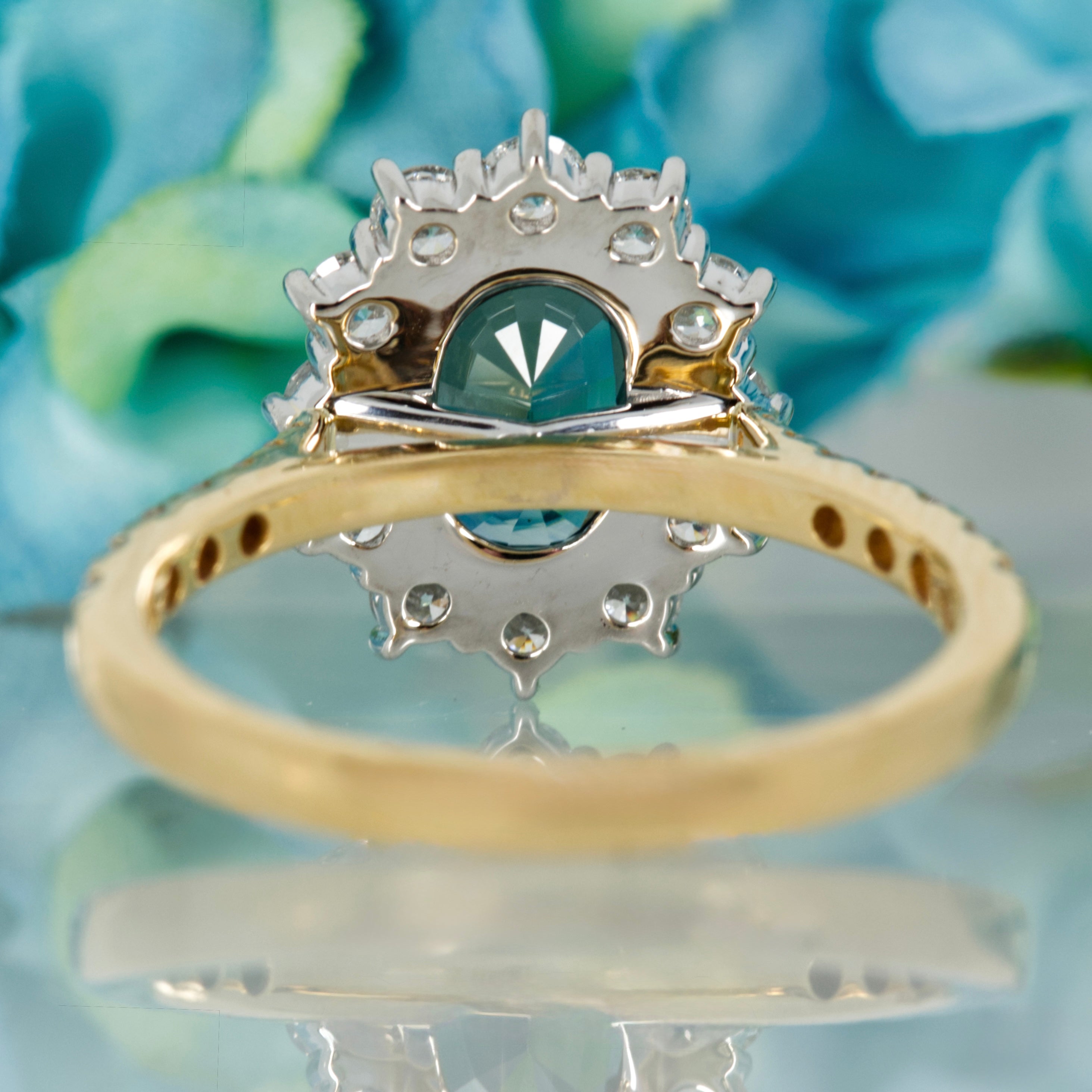 18ct Yellow Gold & Platinum Oval Cut Teal Sapphire & Round Brilliant Cut Diamond Cluster Ring