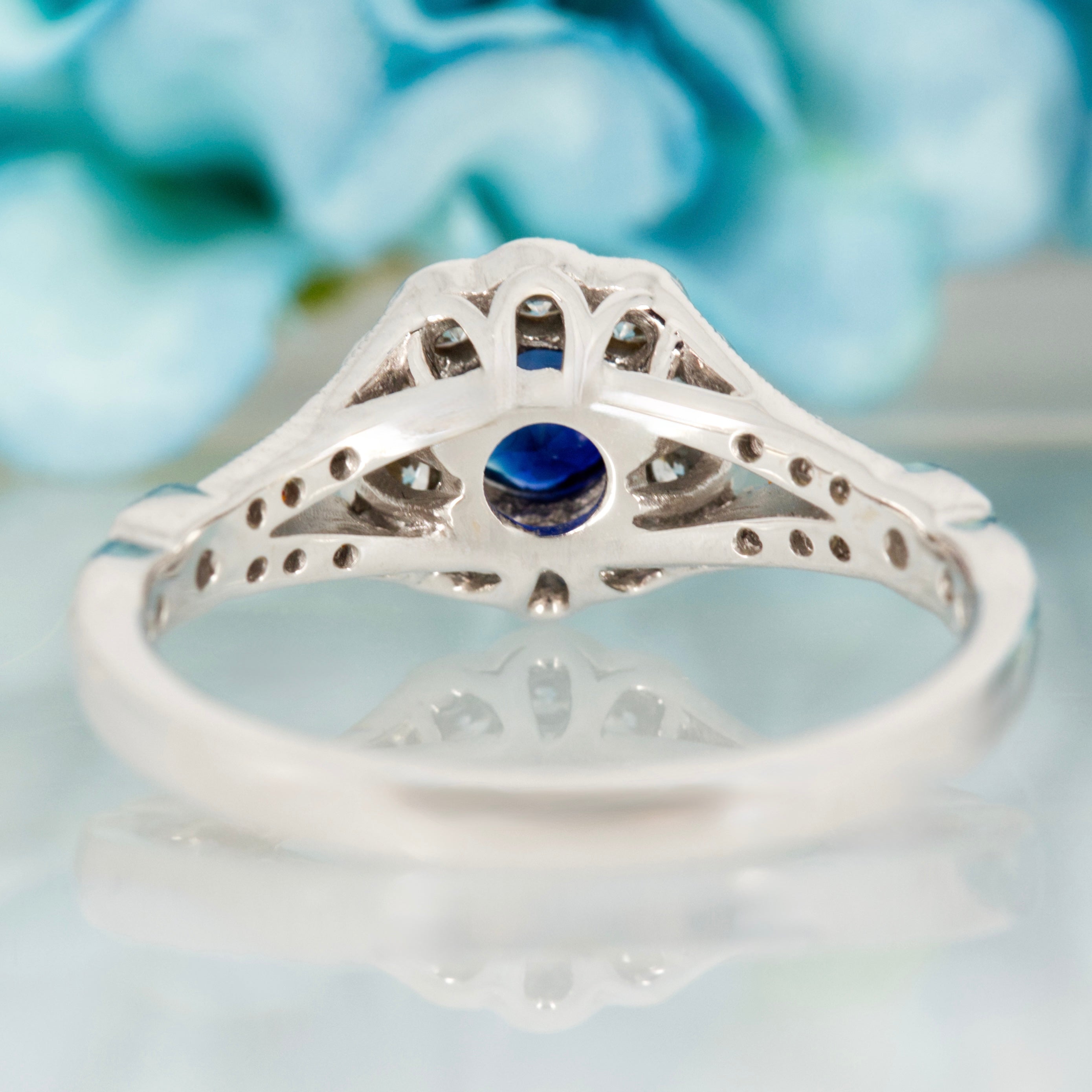 18ct White Gold Round Cut Sapphire & Diamond Flower Cluster Ring