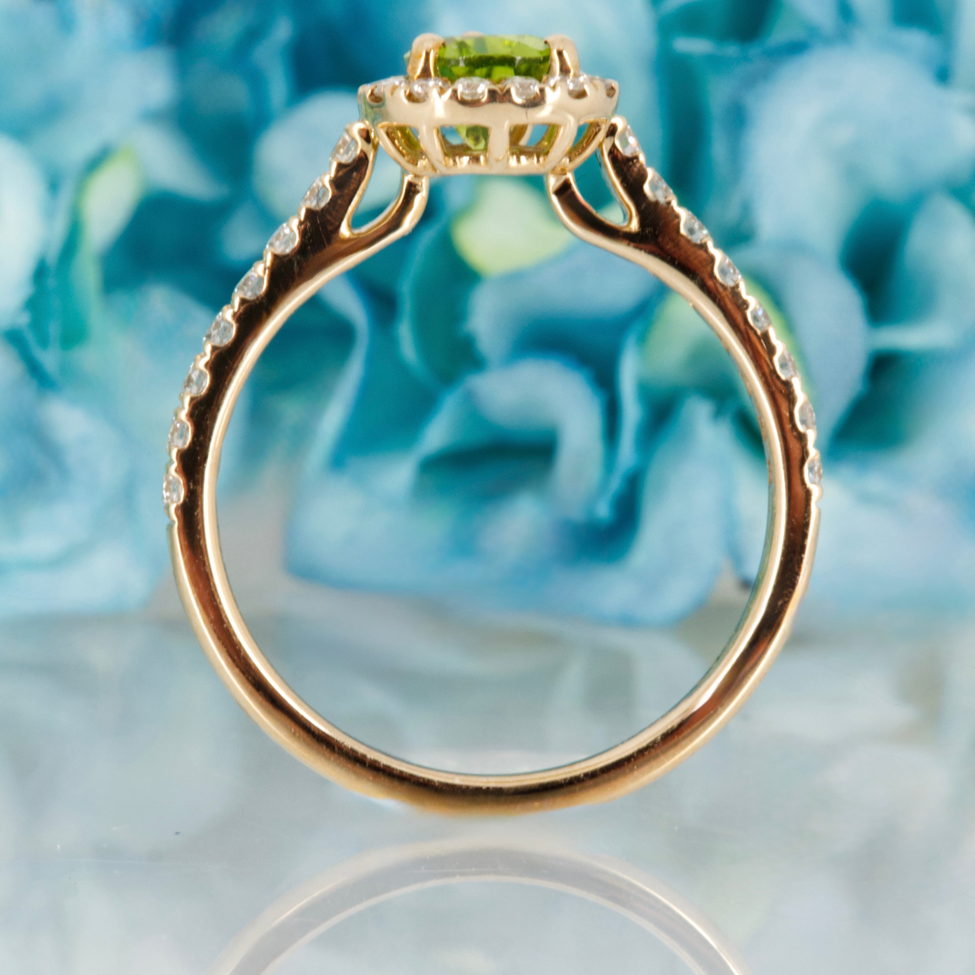 18ct Yellow Gold Pear Cut Peridot & Round Brilliant Cut Diamond Halo Cluster Ring