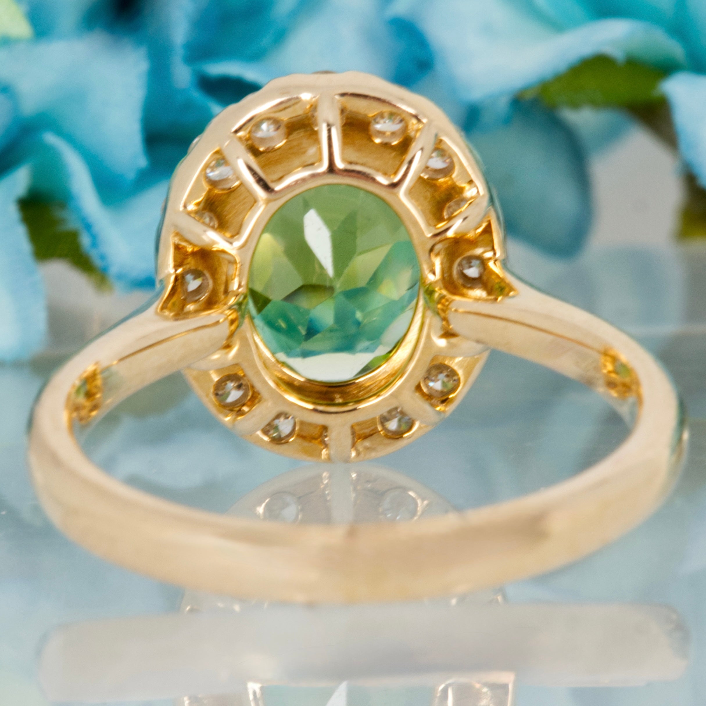 9ct Yellow Gold Oval Cut Peridot & Round Brilliant Cut Diamond Halo Cluster Ring