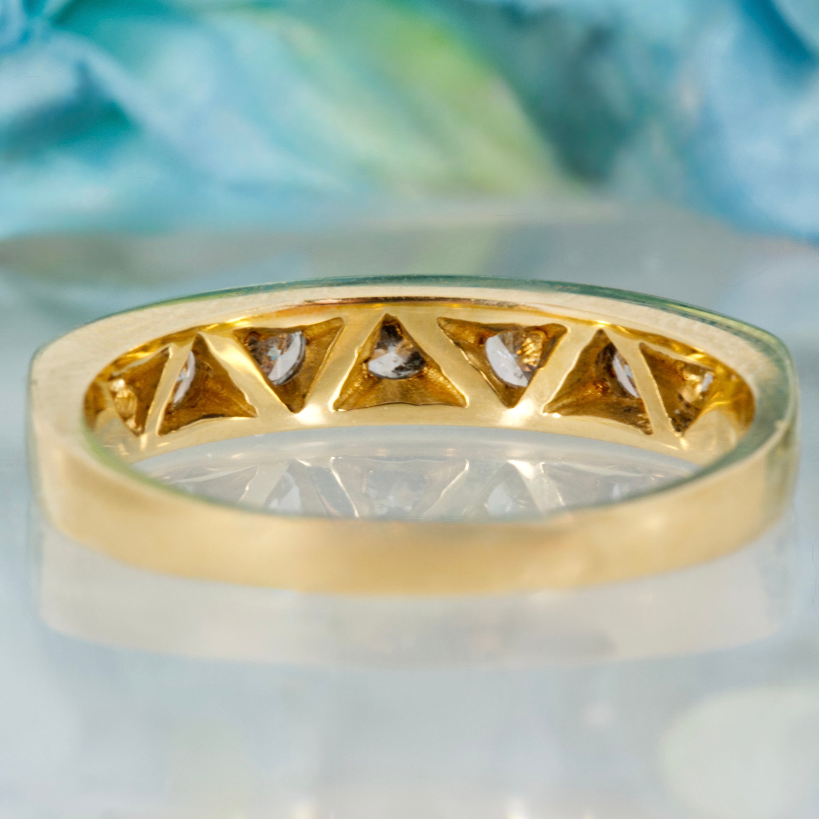 Pre-Loved 18ct Yellow Gold Round Brilliant Cut Diamond Half Eternity Ring