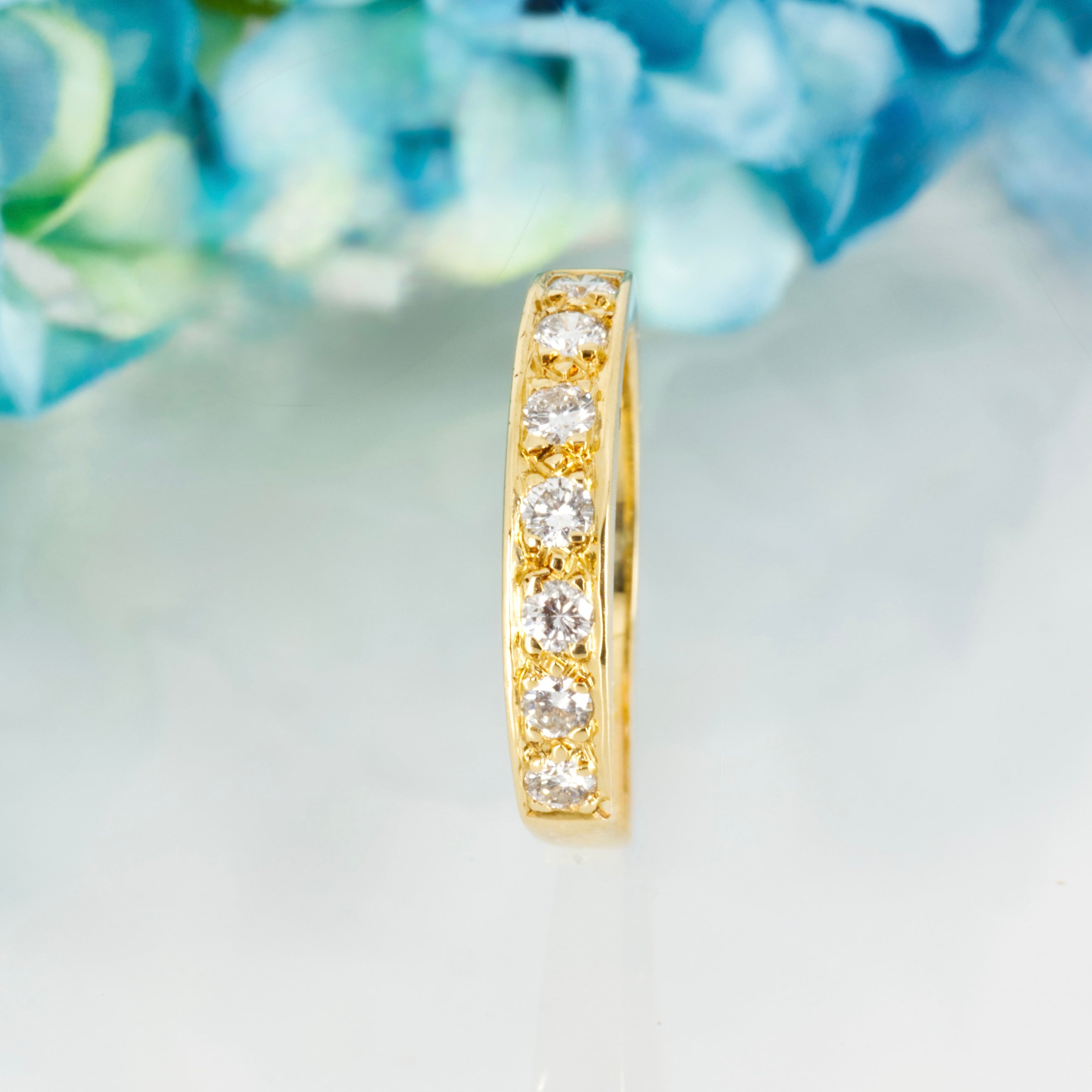 Pre-Loved 18ct Yellow Gold Round Brilliant Cut Diamond Half Eternity Ring