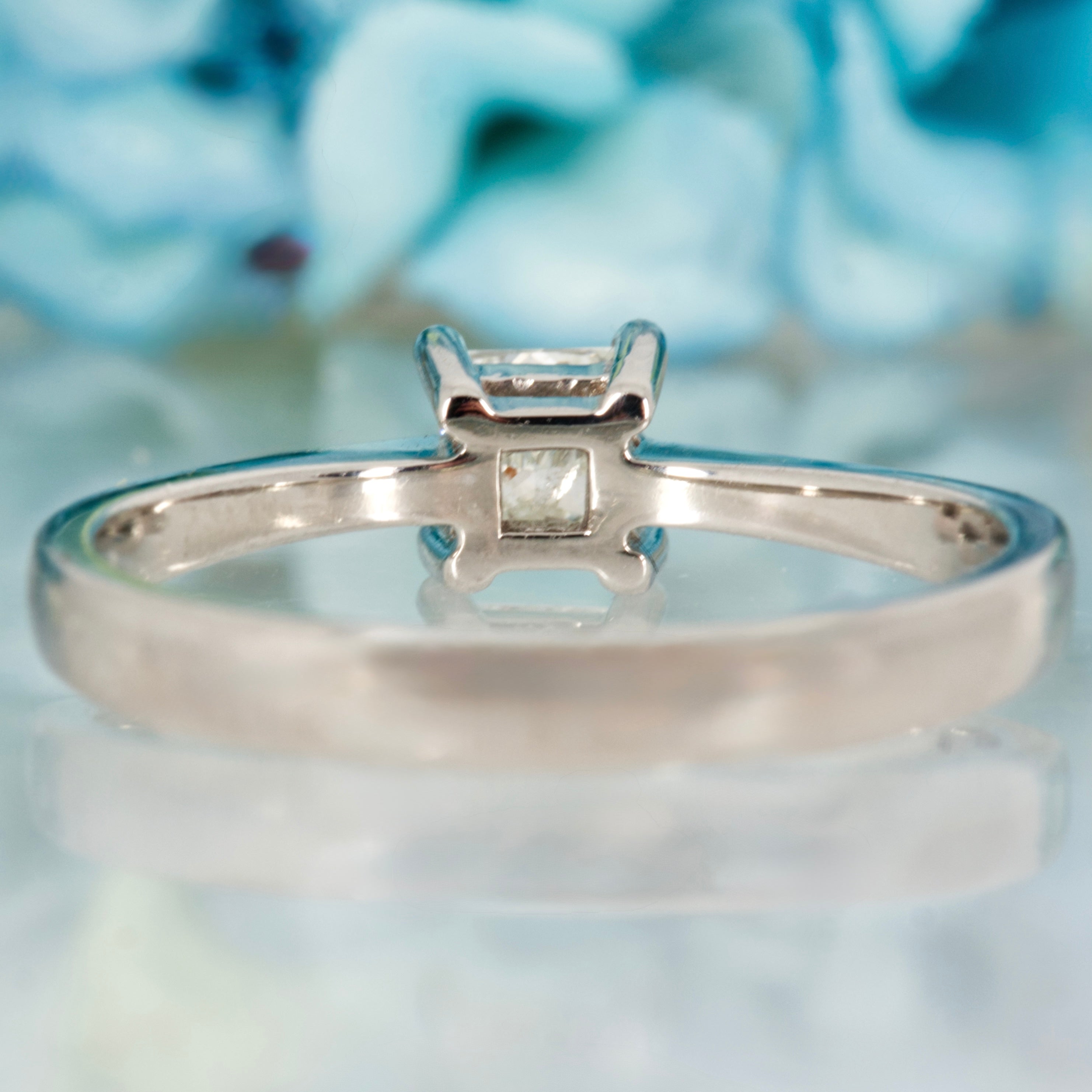 Pre-Loved Platinum 0.33ct Approx Princess Cut Diamond Solitaire Ring