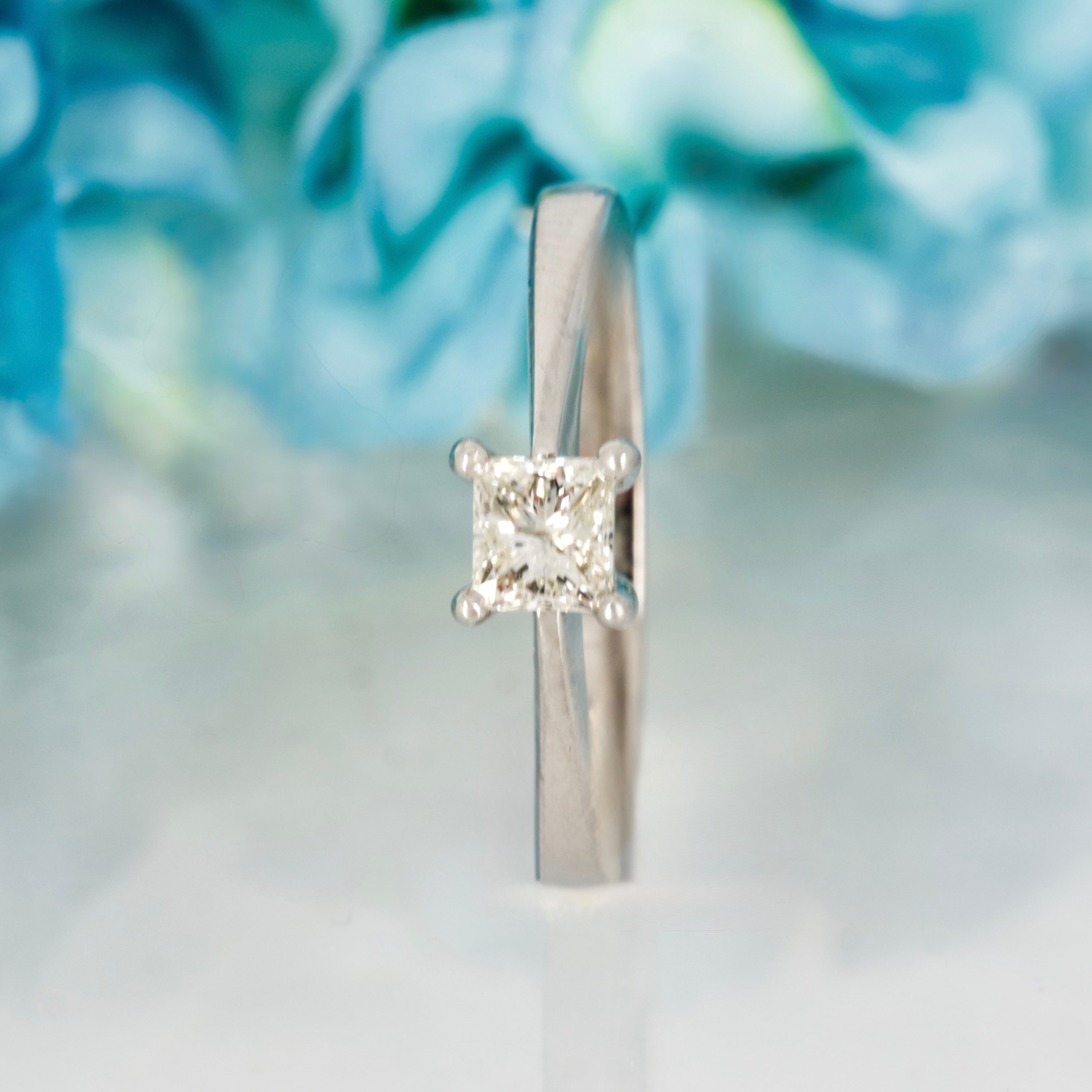 Pre-Loved Platinum 0.33ct Approx Princess Cut Diamond Solitaire Ring