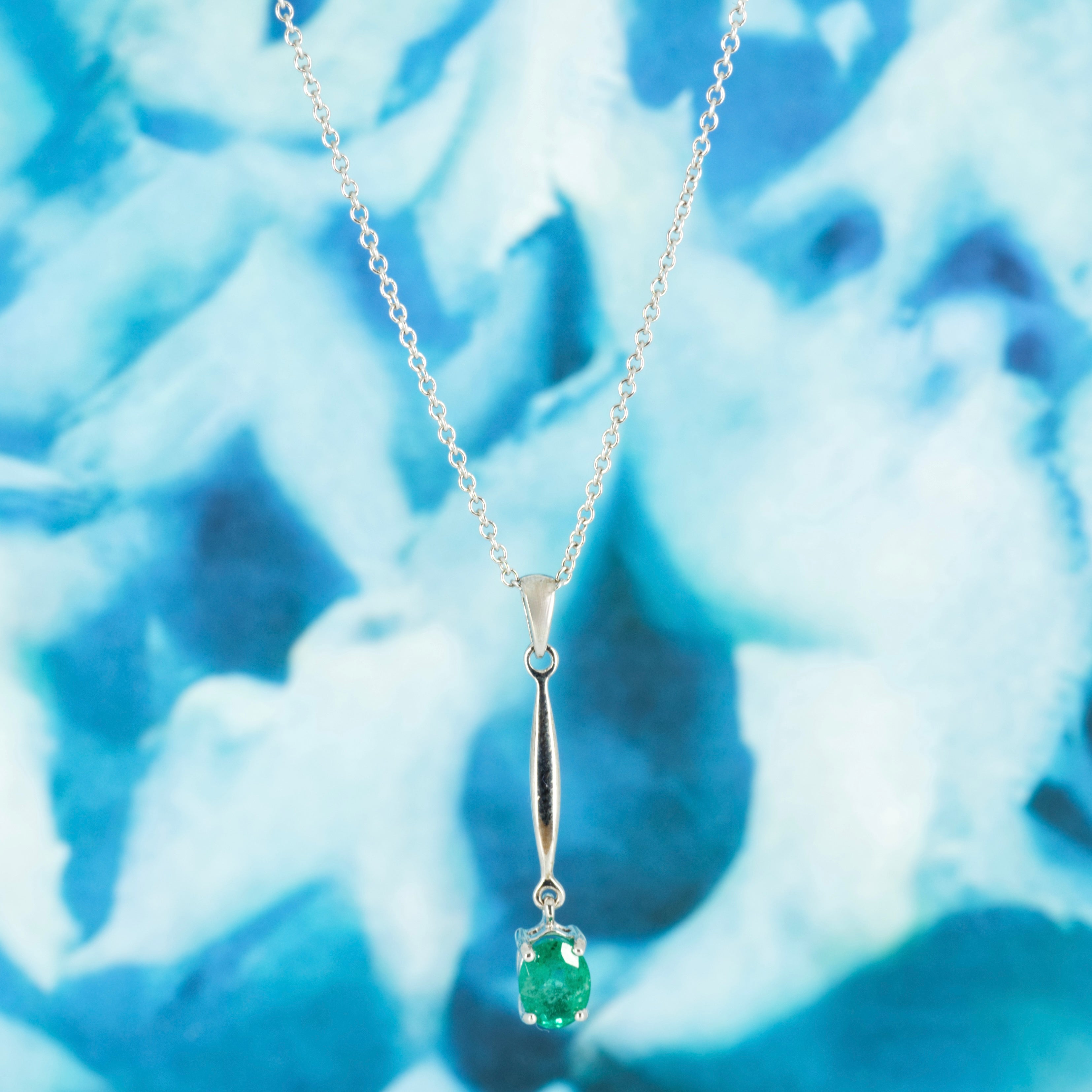 Pre-Loved 9ct White Gold Oval Cut Emerald Drop Pendant & Chain