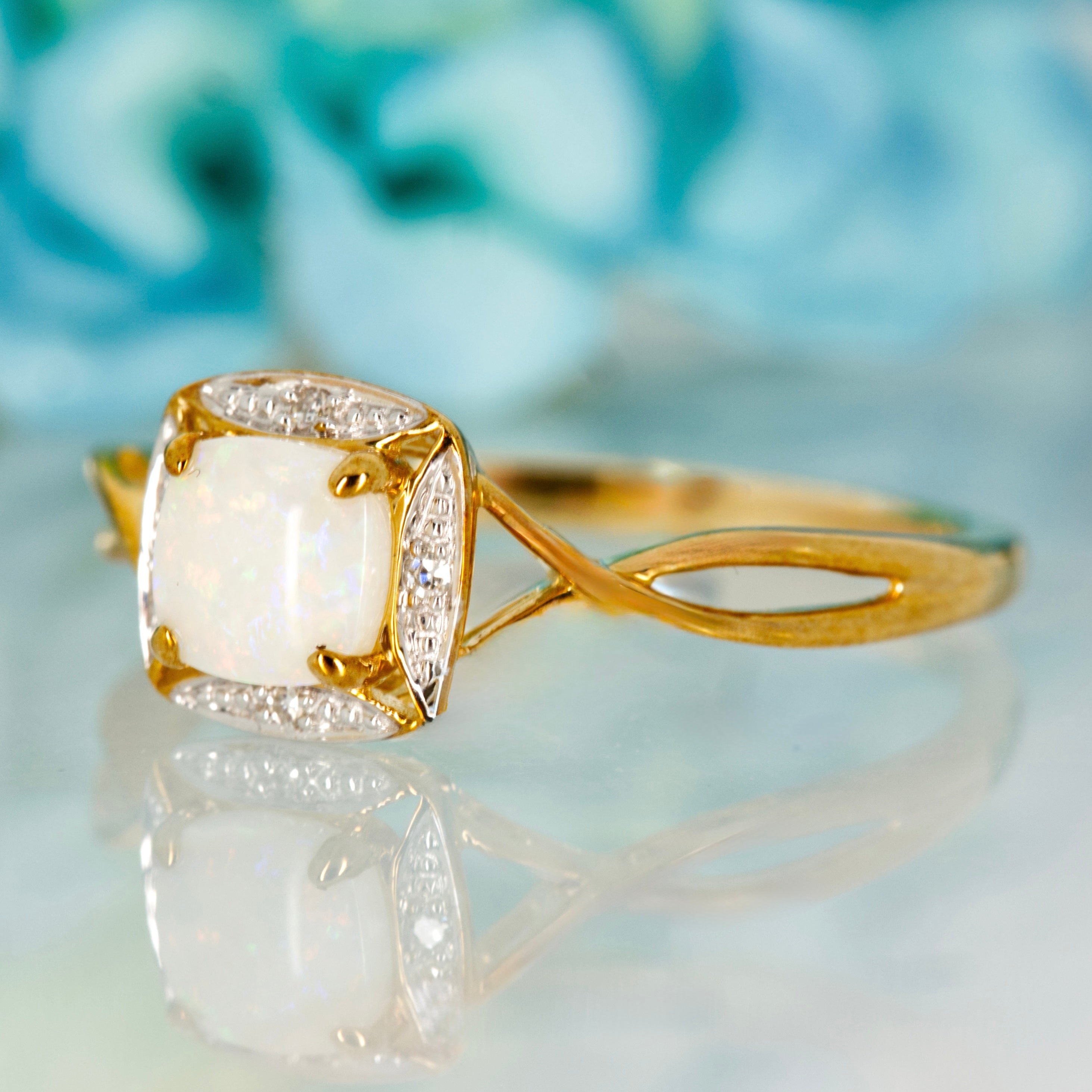 9ct Yellow Gold Round Cut Opal & Round Brilliant Cut Diamond Cushion Shaped Halo Cluster Ring