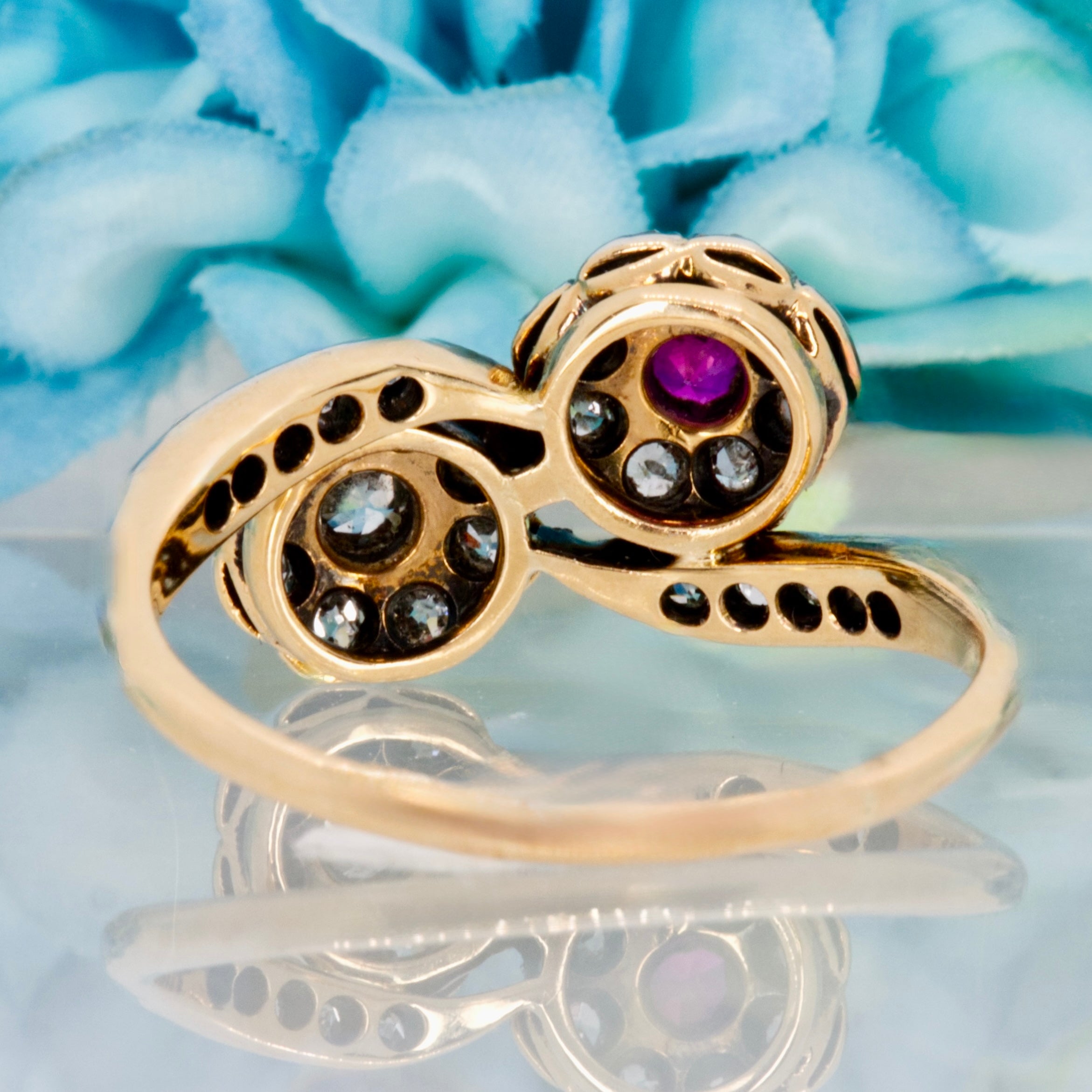 Pre-Loved 18ct Yellow Gold Ruby & Diamond Crossover Cluster Ring