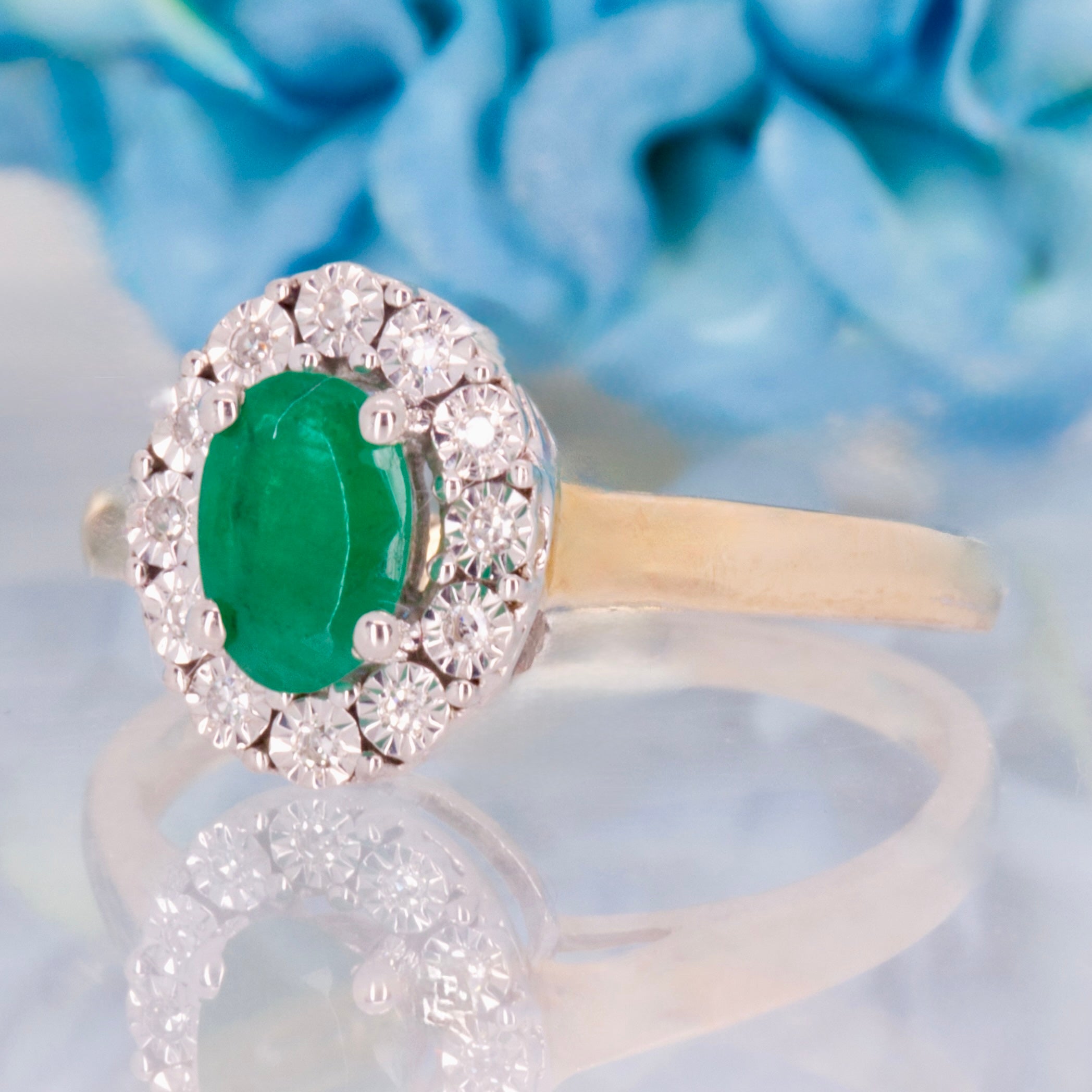 9ct Yellow Gold Oval Cut Emerald & Round Brilliant Cut Diamond Halo Cluster Ring