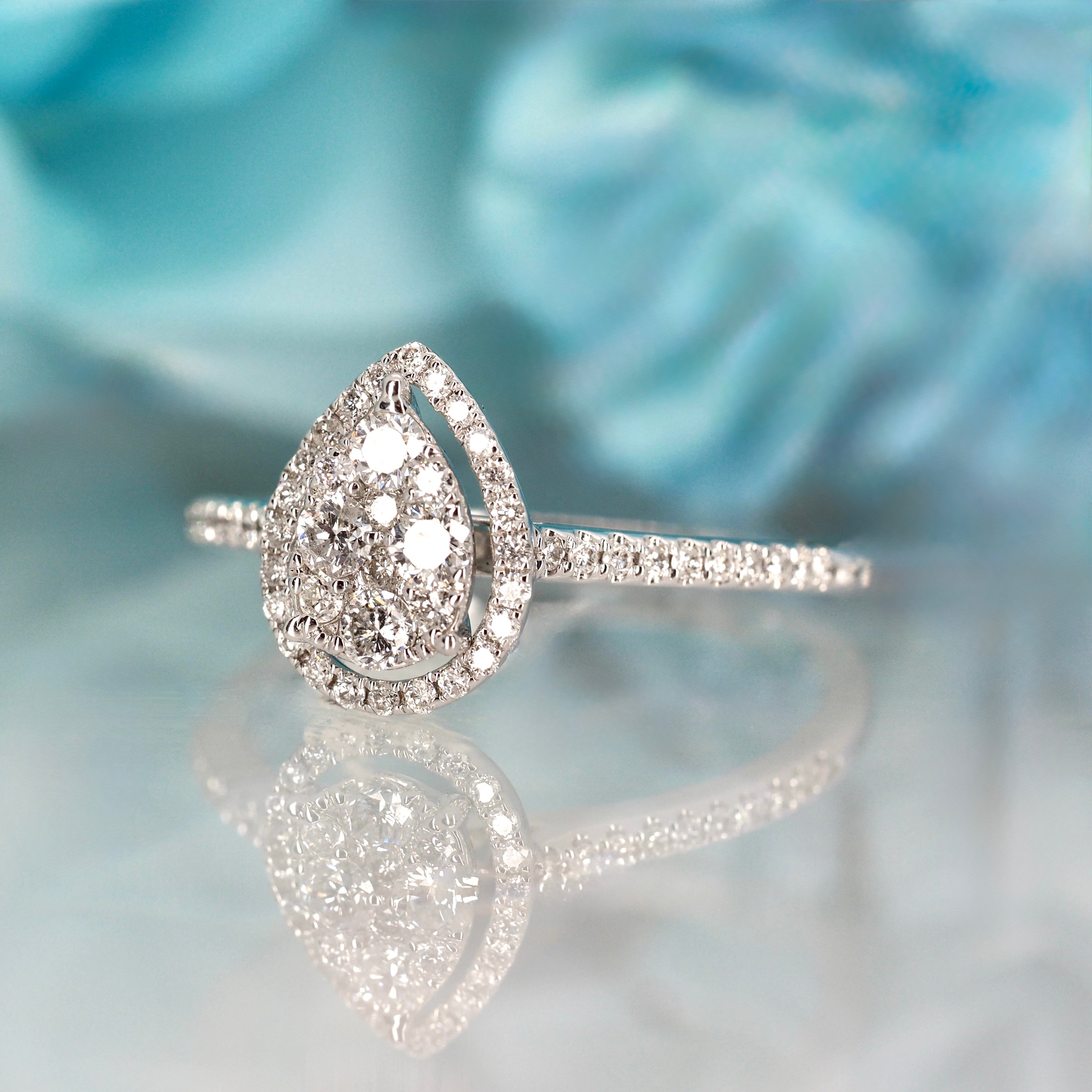 9ct White Gold 0.45ct Round Brilliant Cut Diamond Pear Shaped Cluster Ring