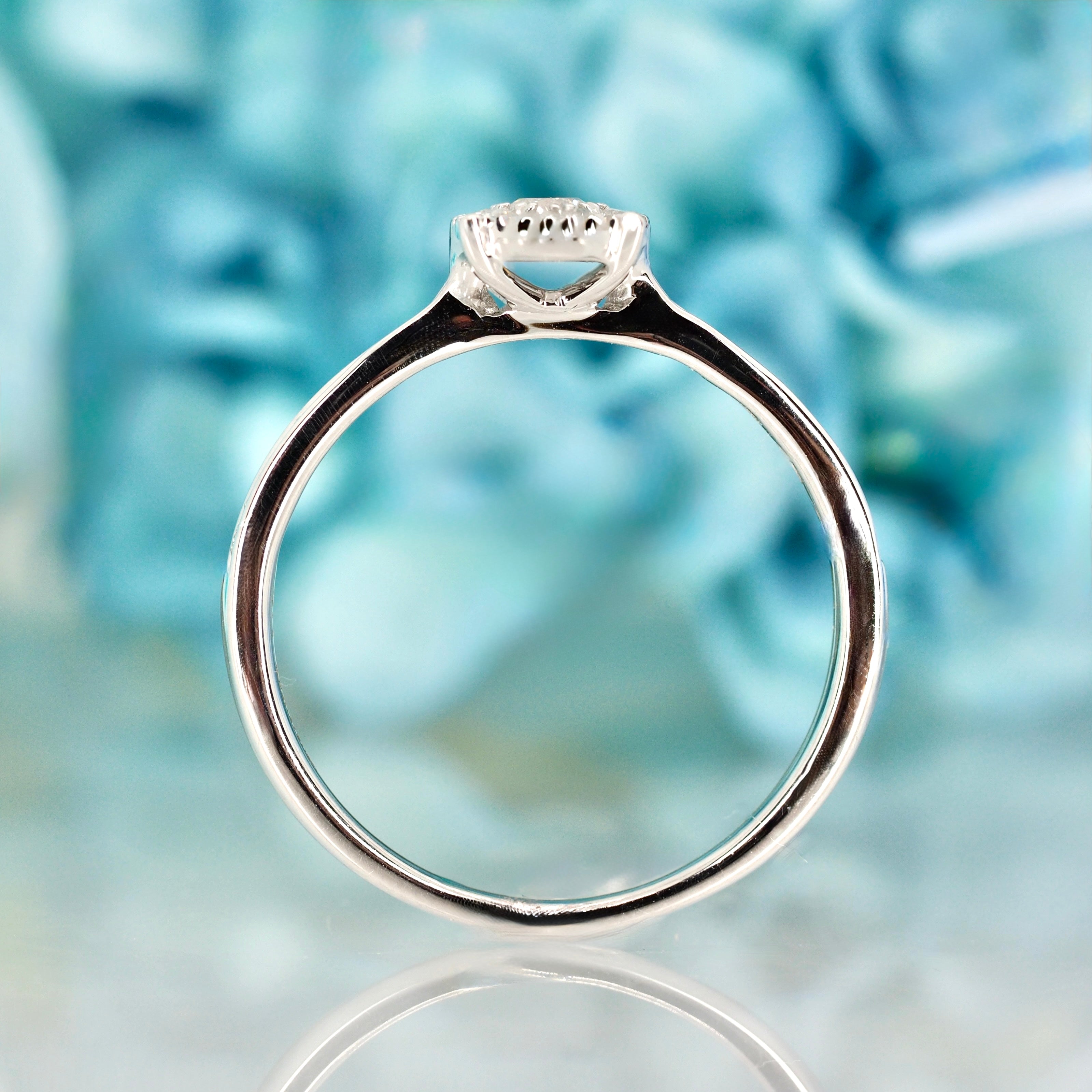 9ct White Gold 0.21ct Diamond Octagonal Cluster Ring