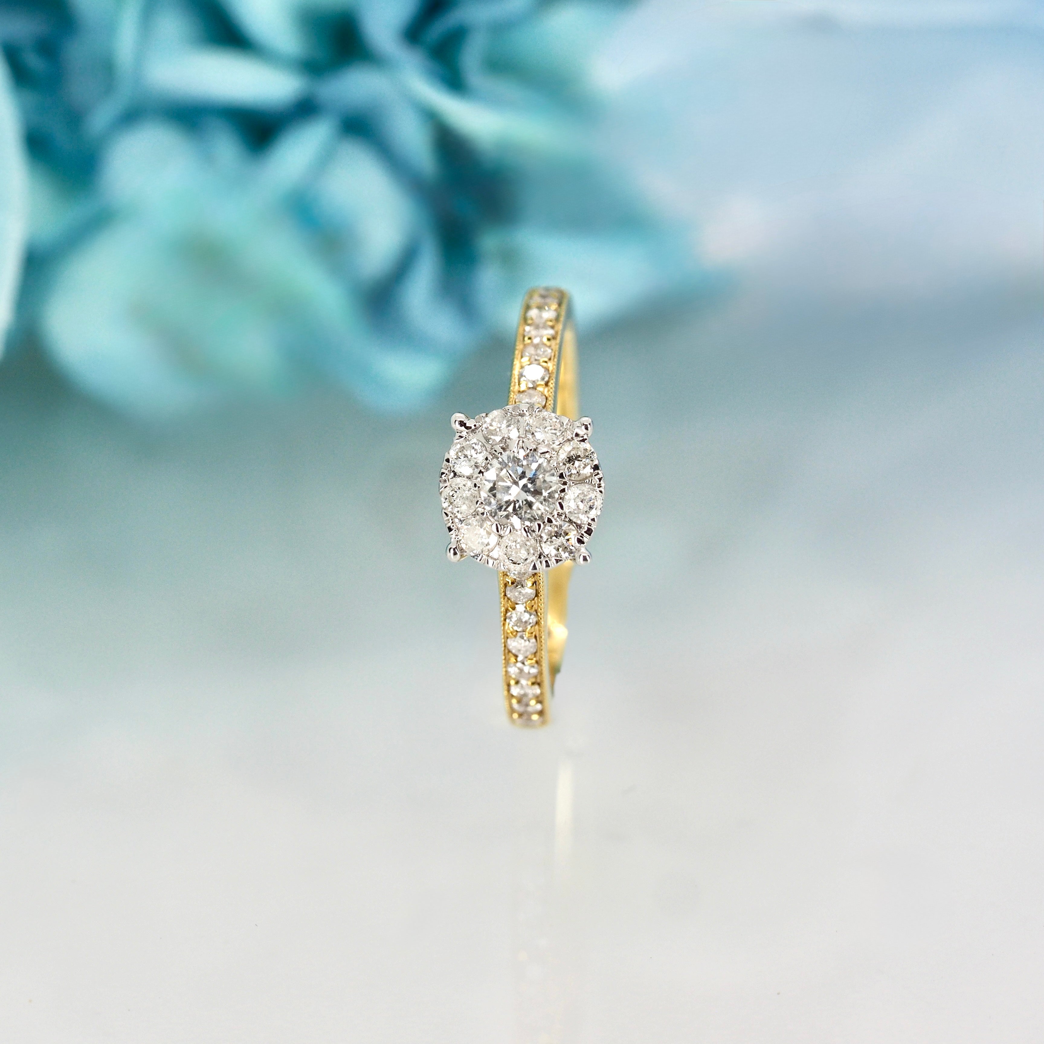 9ct Yellow Gold 0.52ct Round Brilliant Cut Diamond Cluster Ring