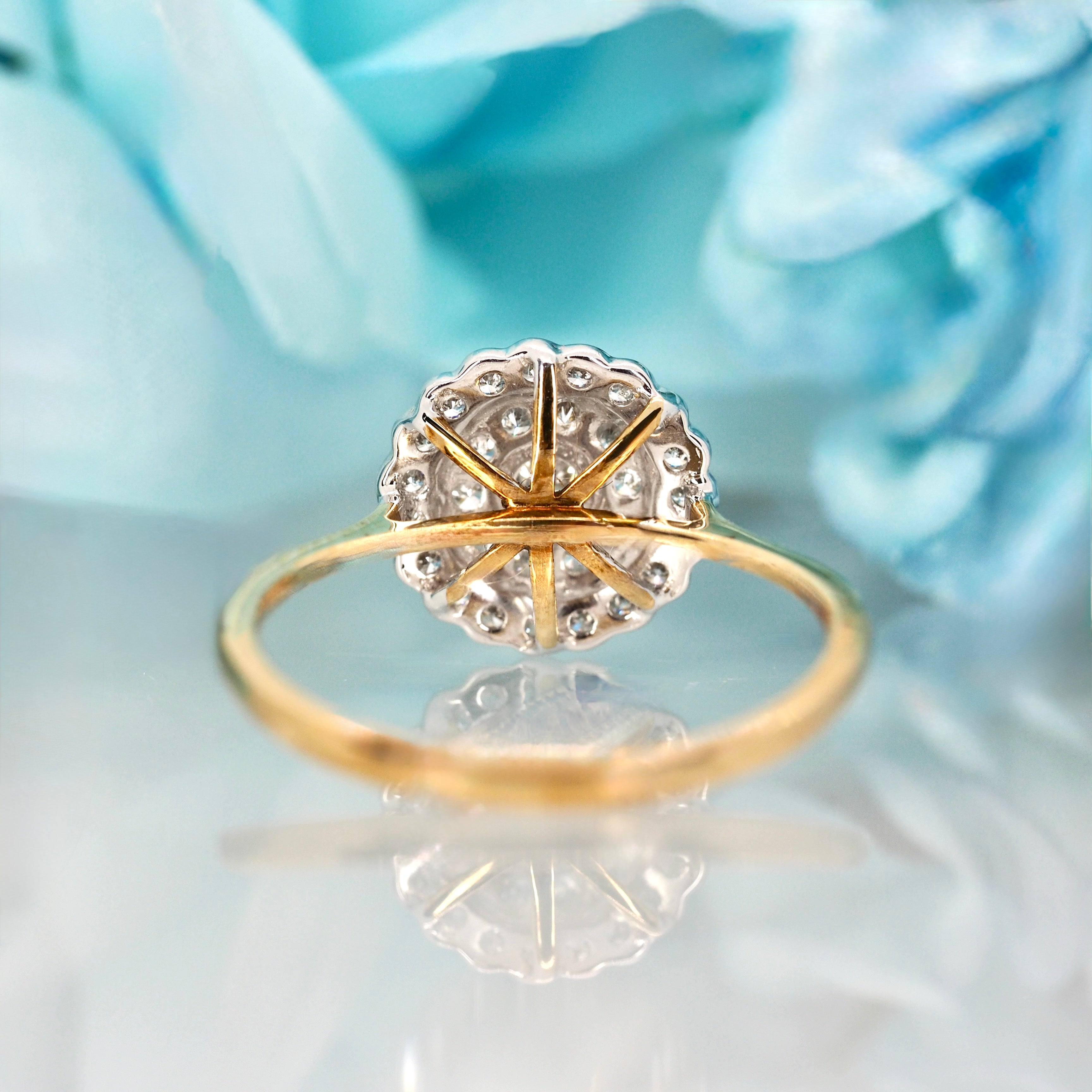 9ct Yellow Gold 0.33ct Round Brilliant Cut Diamond Cluster Ring