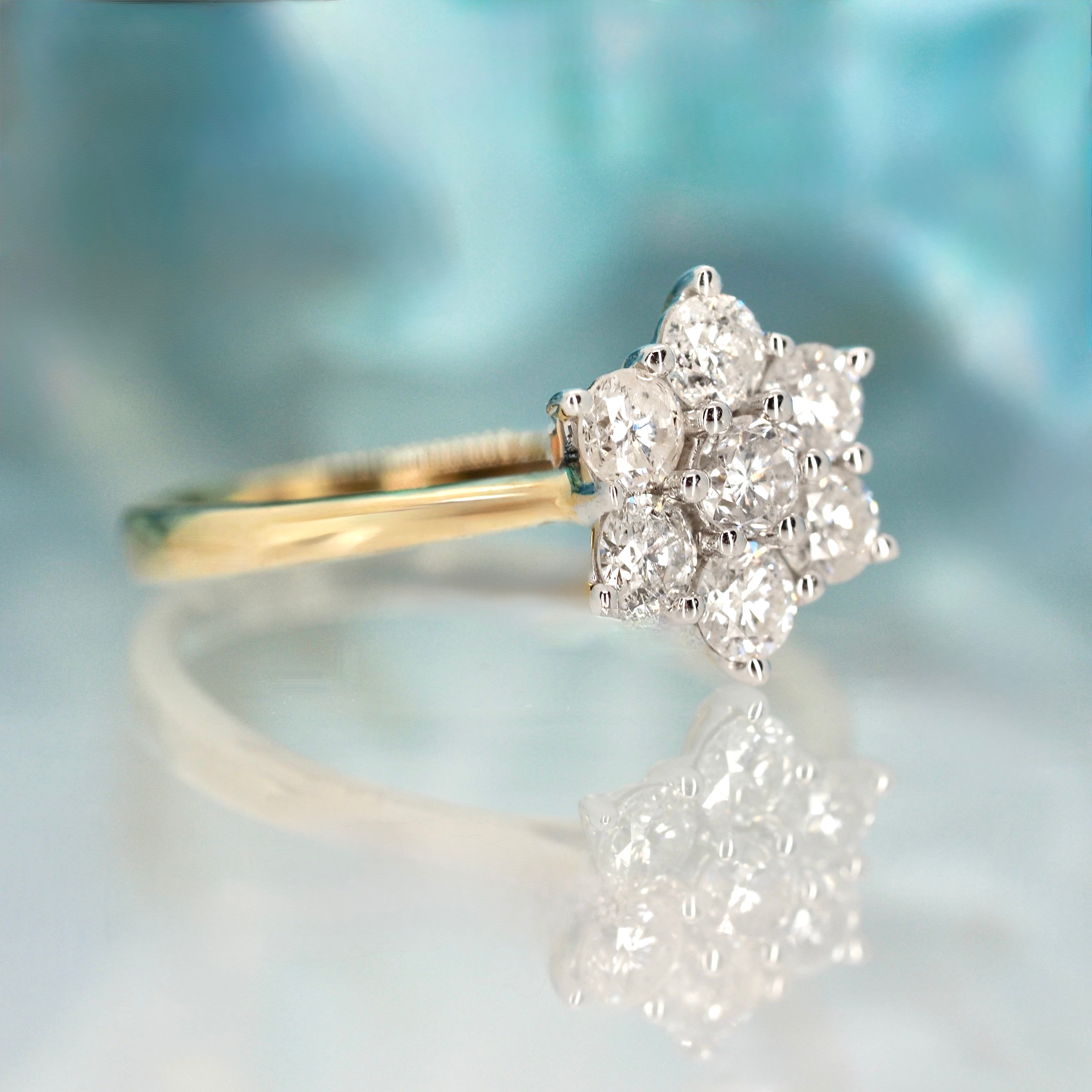 9ct Yellow Gold 1.02ct Round Brilliant Cut Diamond Cluster Ring
