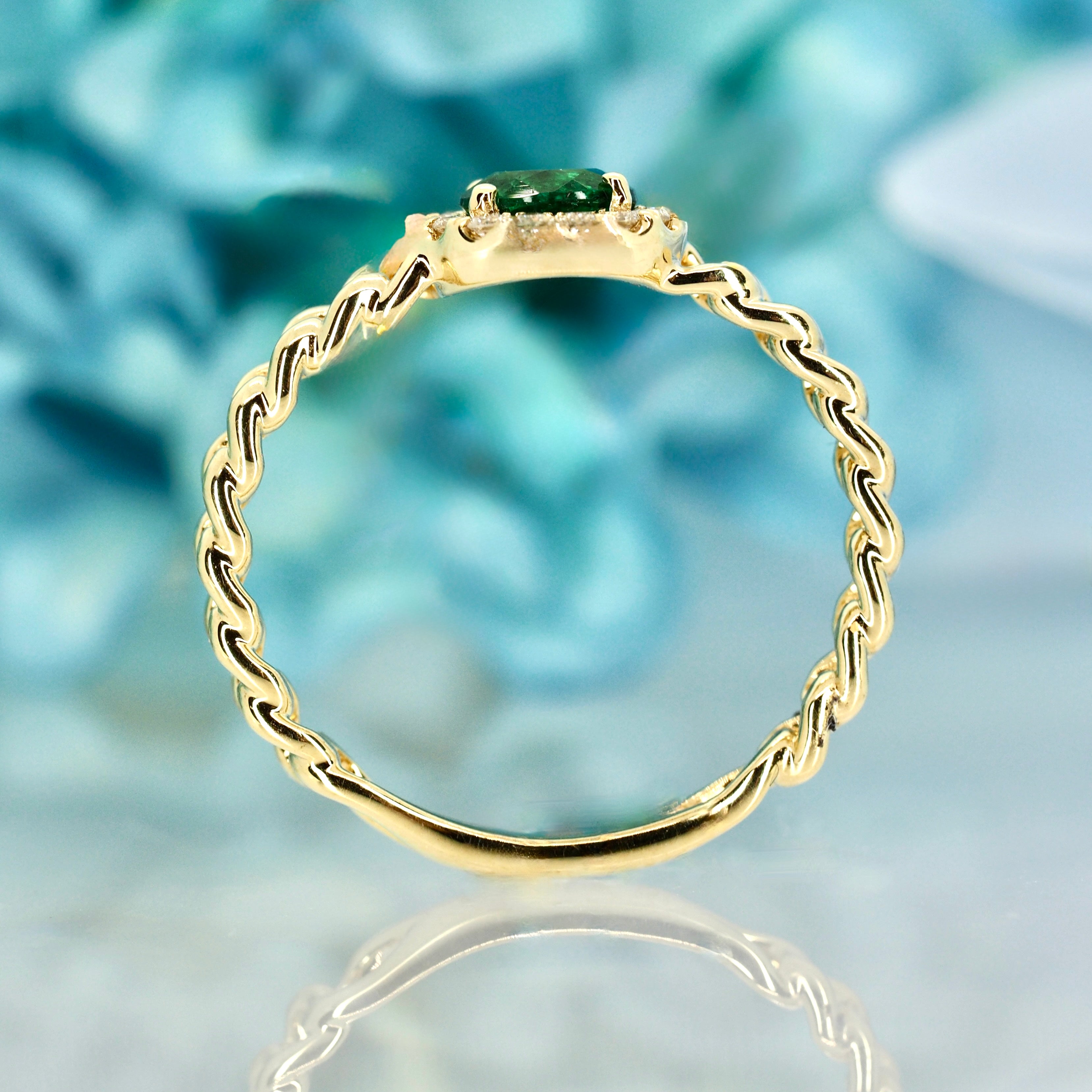 9ct Yellow Gold Oval Cut Emerald & Round Brilliant Cut Diamond Cluster Ring