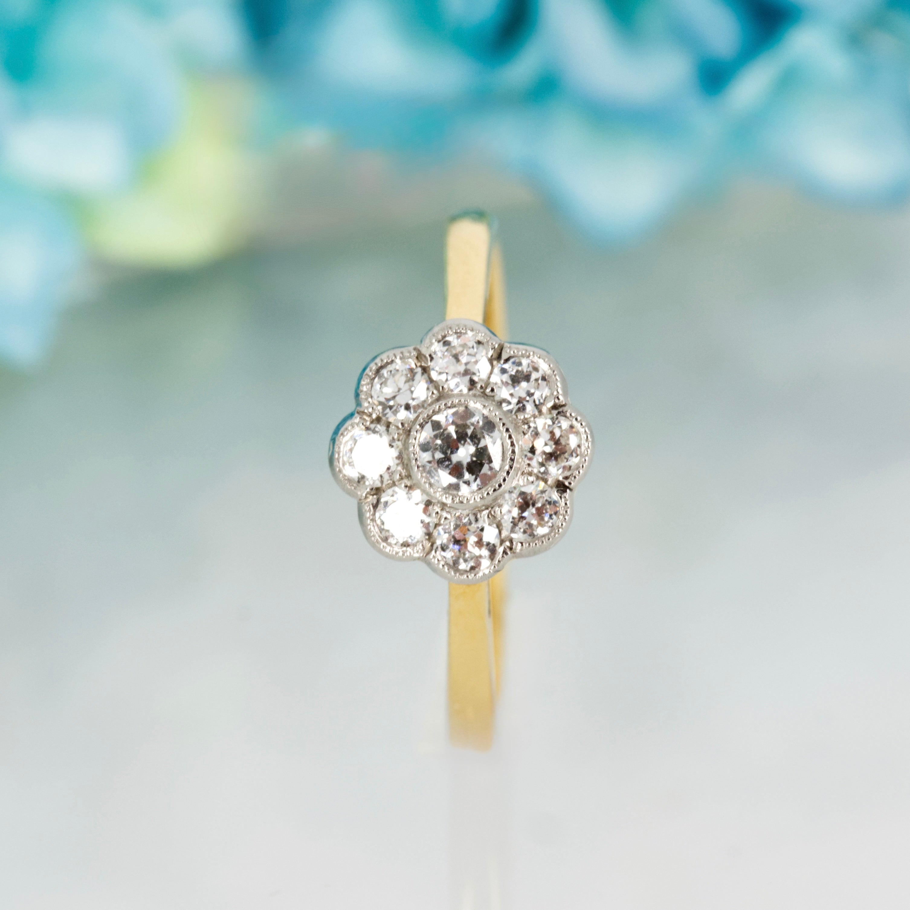 Pre-Loved 18ct Yellow Gold & Platinum Round Brilliant Cut Diamond Flower Cluster Ring