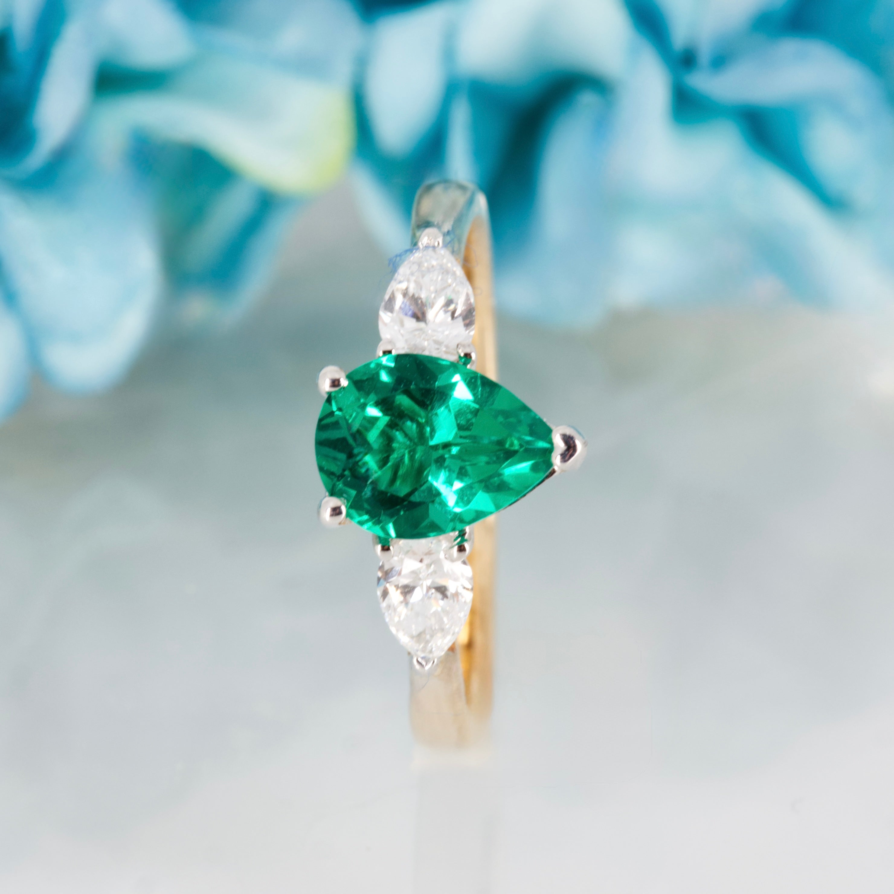 9ct Yellow Gold Pear Cut Lab Grown Emerald & Pear Cut Lab Grown Diamond Trilogy Ring