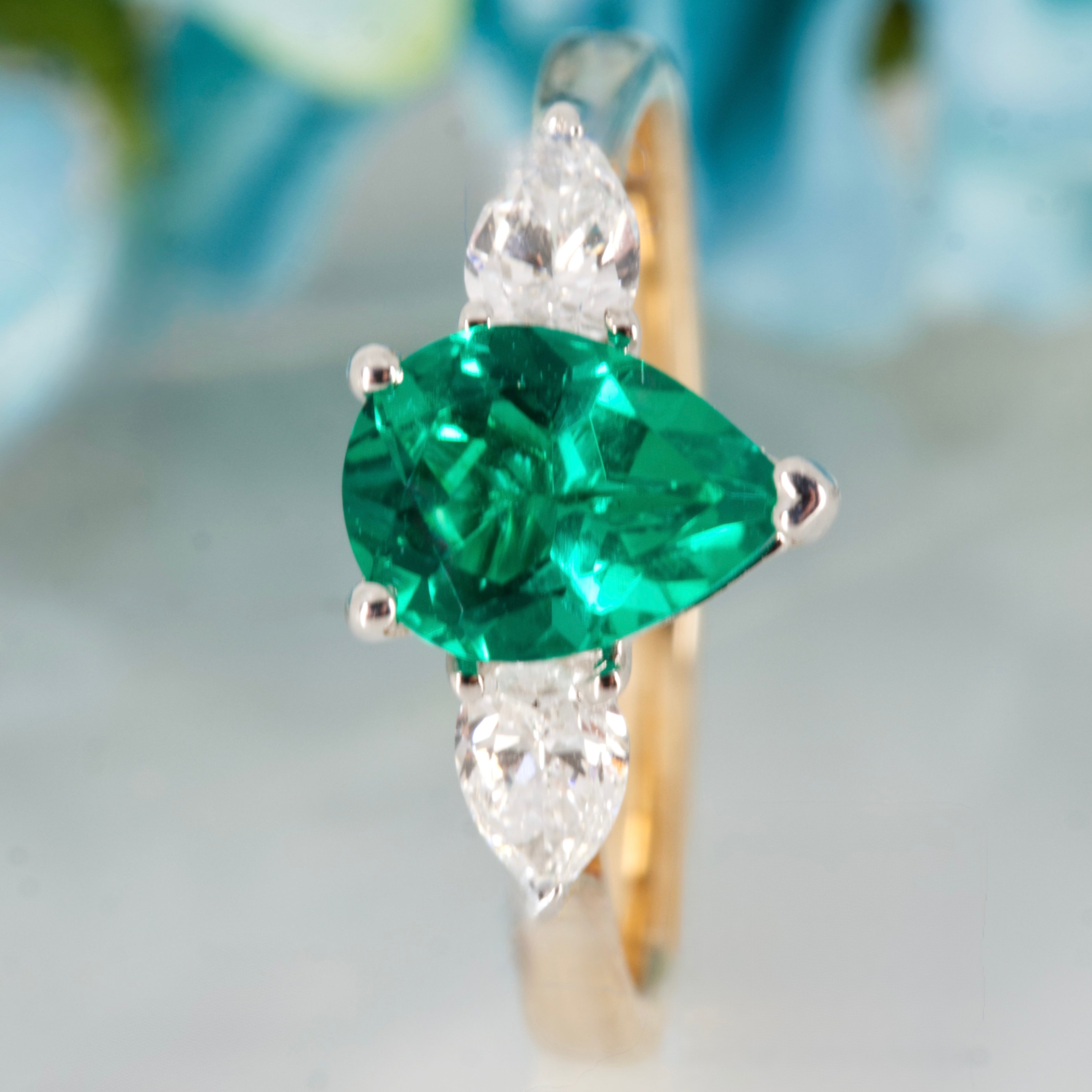 9ct Yellow Gold Pear Cut Lab Grown Emerald & Pear Cut Lab Grown Diamond Trilogy Ring