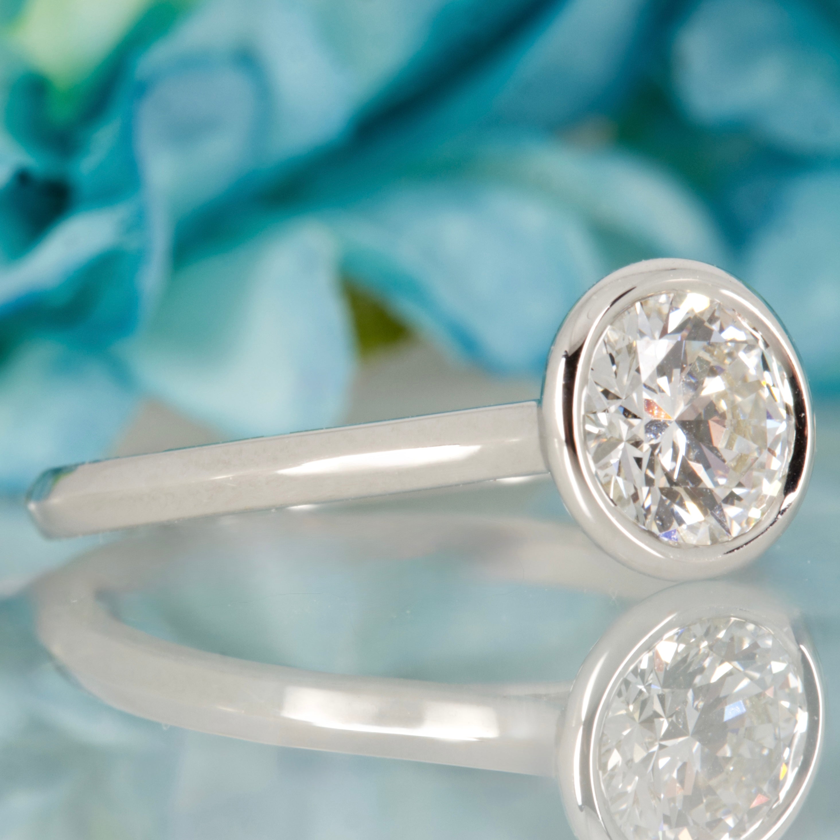 9ct White Gold 1.00ct Round Brilliant Cut Lab Grown Diamond Bezel Set Solitaire Ring