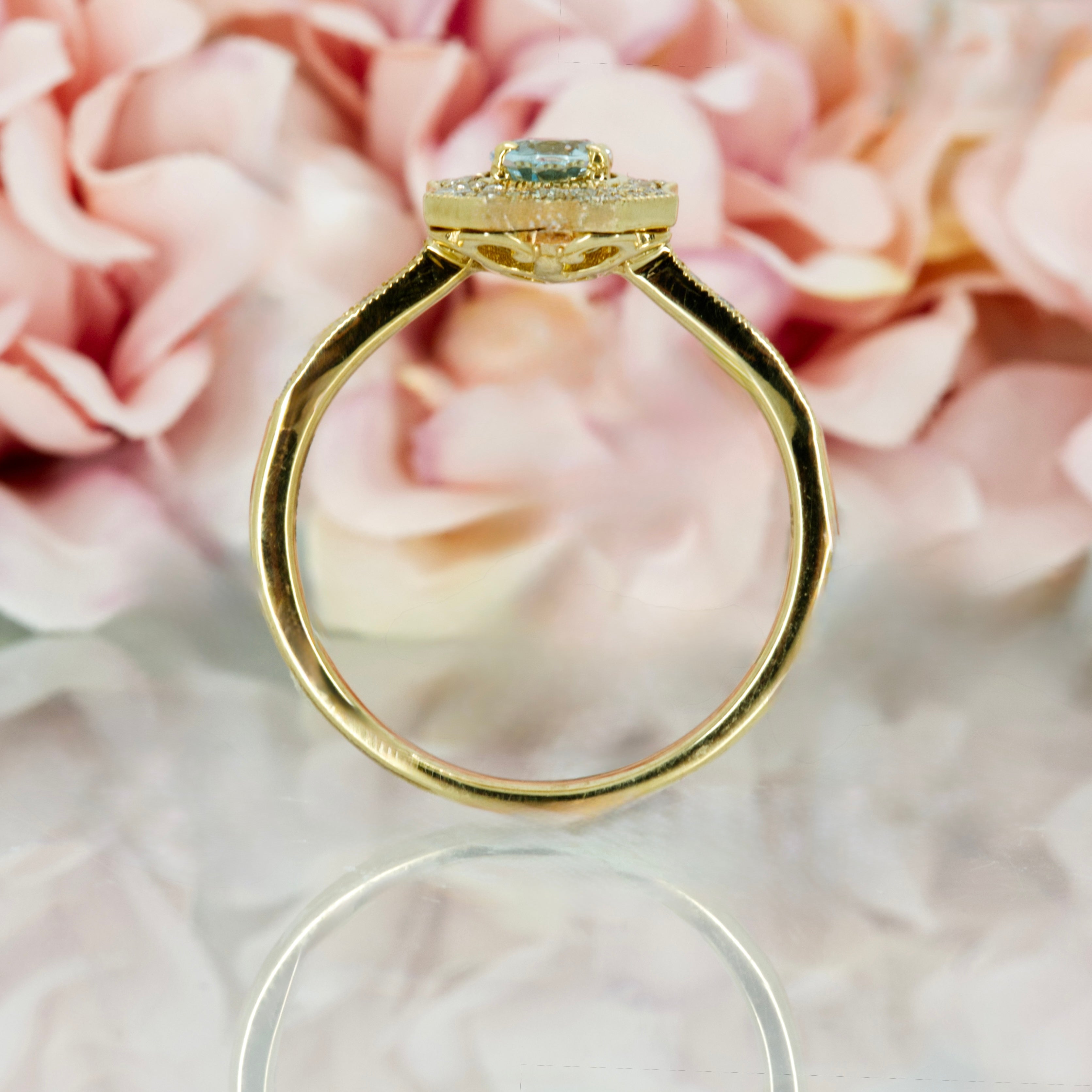 9ct Yellow Gold Oval Cut Aquamarine & Round Brilliant Cut Diamond Octagonal Cluster Ring