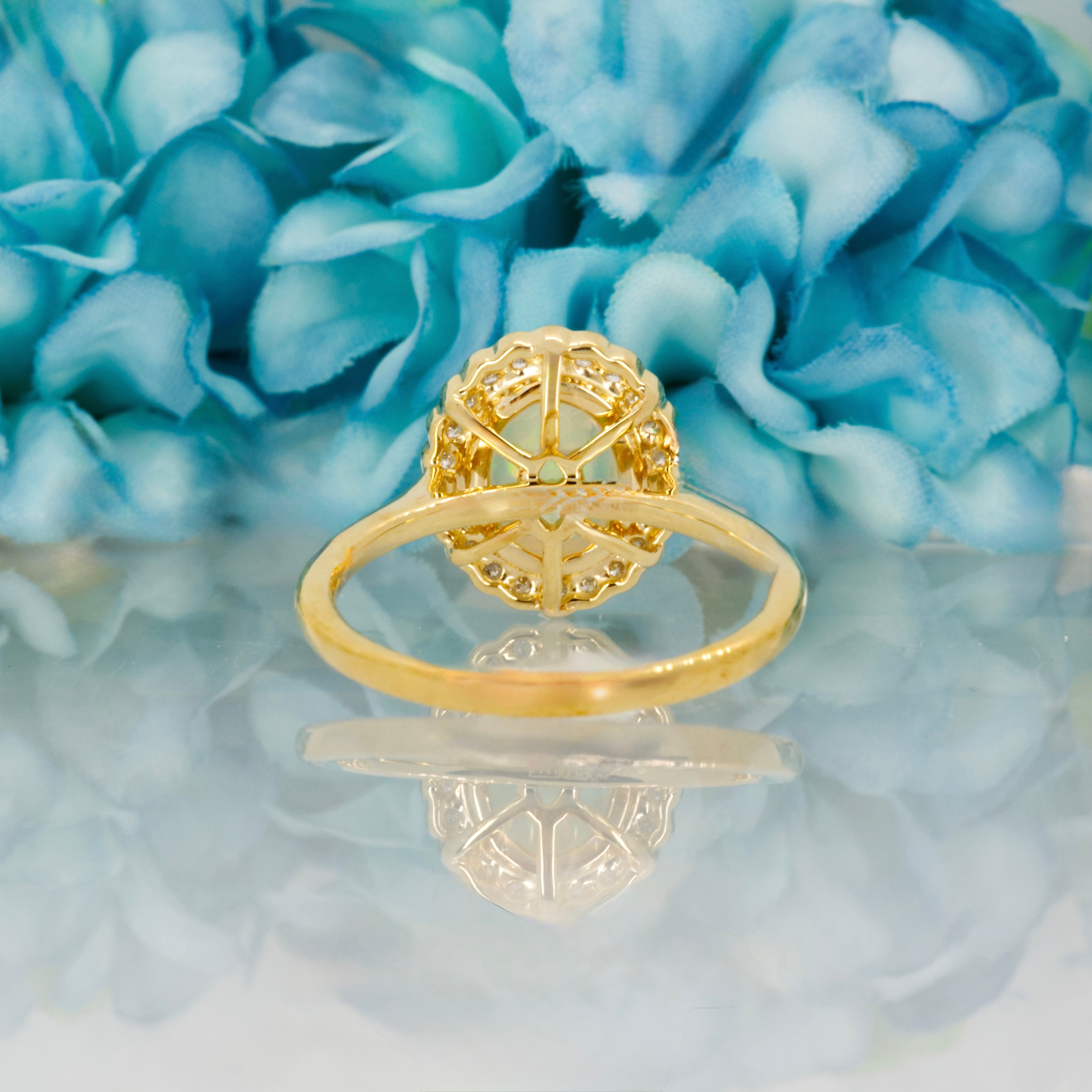 9ct Yellow Gold Opal & Round Brilliant Cut Diamond Cluster Ring