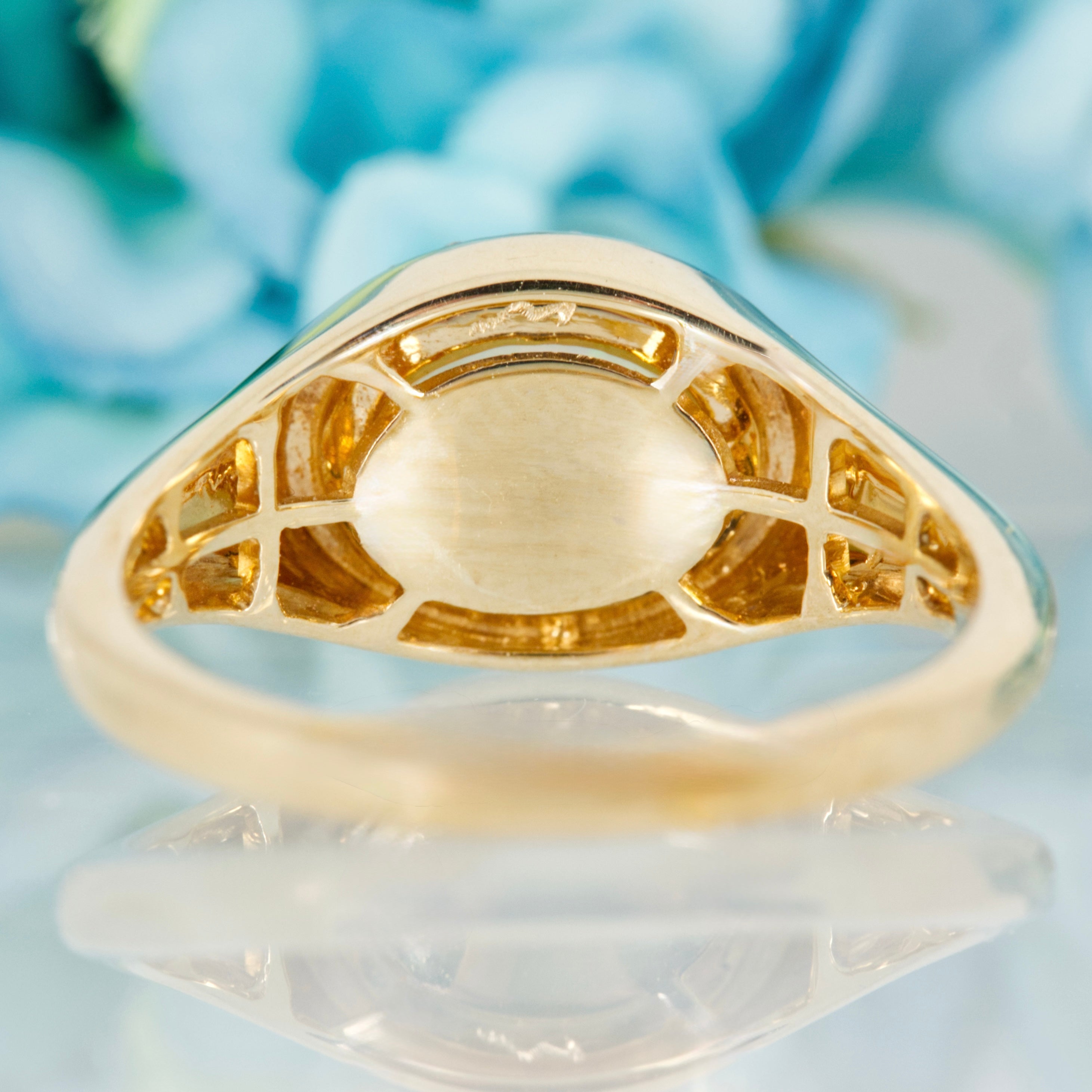 9ct Yellow Gold Oval Shaped Opal & Round Brilliant Cut Diamond Horizontal Cluster Ring