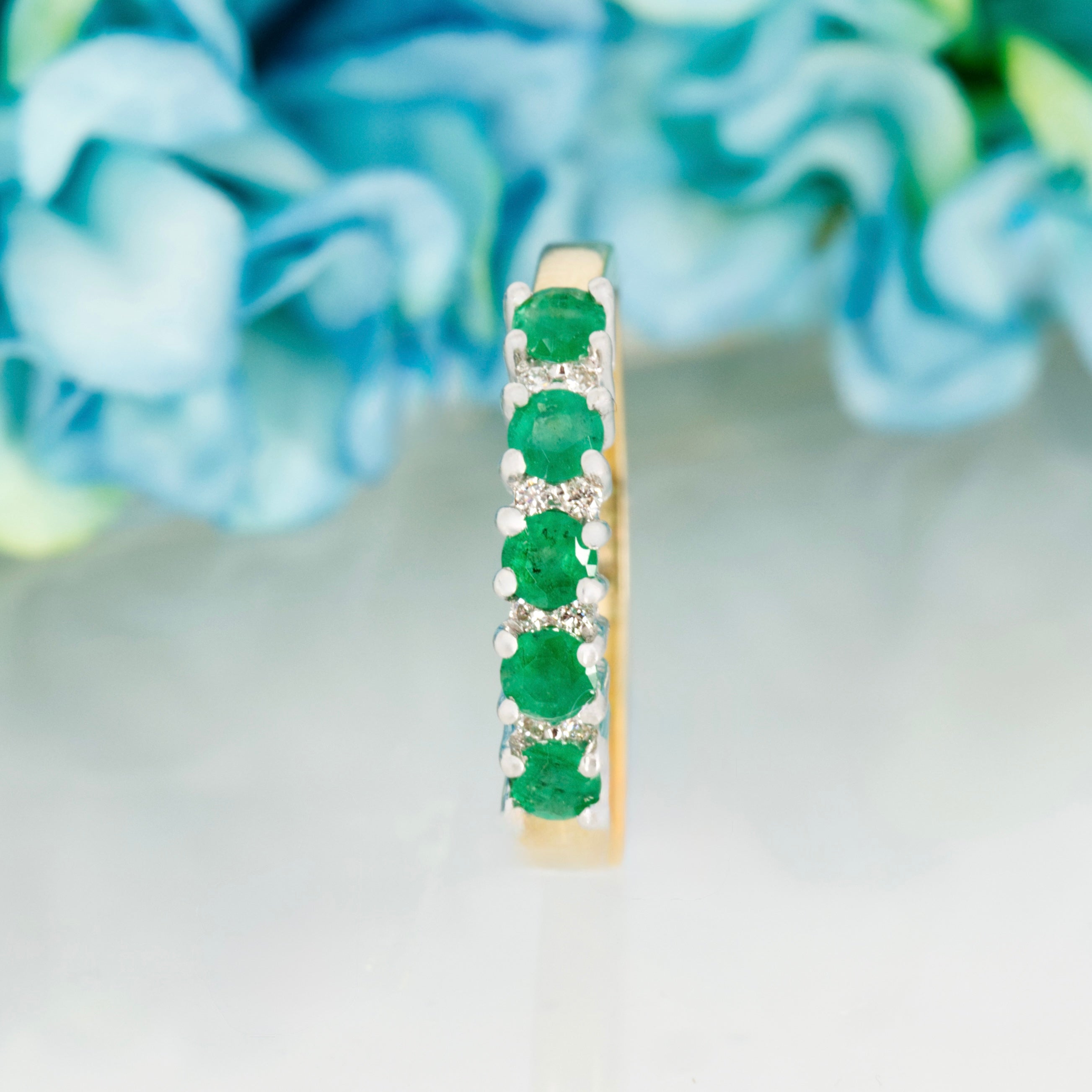 9ct Yellow Gold Round Cut Emerald & Round Brilliant Cut Diamond Half Eternity Ring