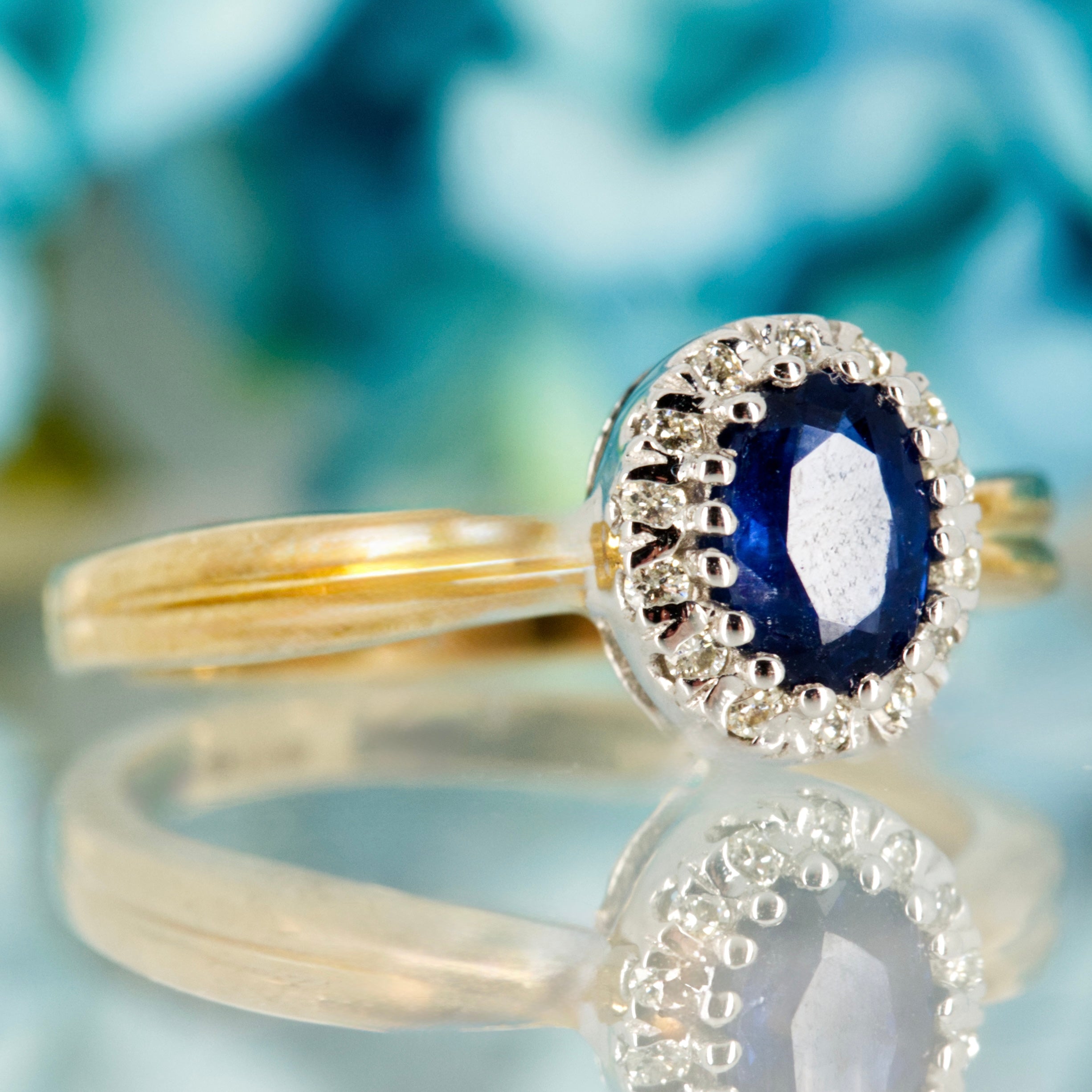 9ct Yellow Gold Oval Sapphire & Round Brilliant Cut Diamond Halo Cluster Ring