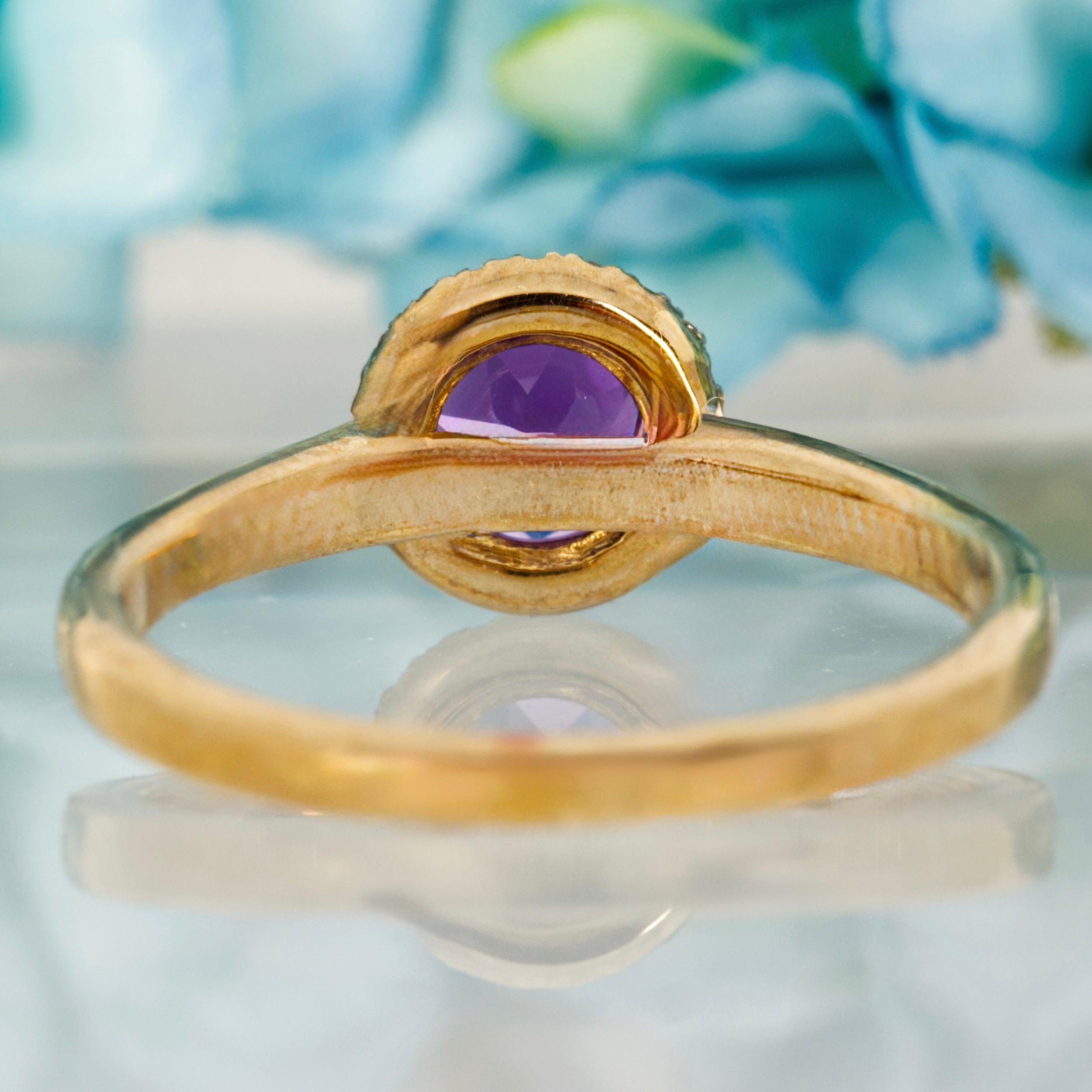 9ct Yellow Gold Round Cut Amethyst & Round Brilliant Cut Diamond Halo Cluster Ring