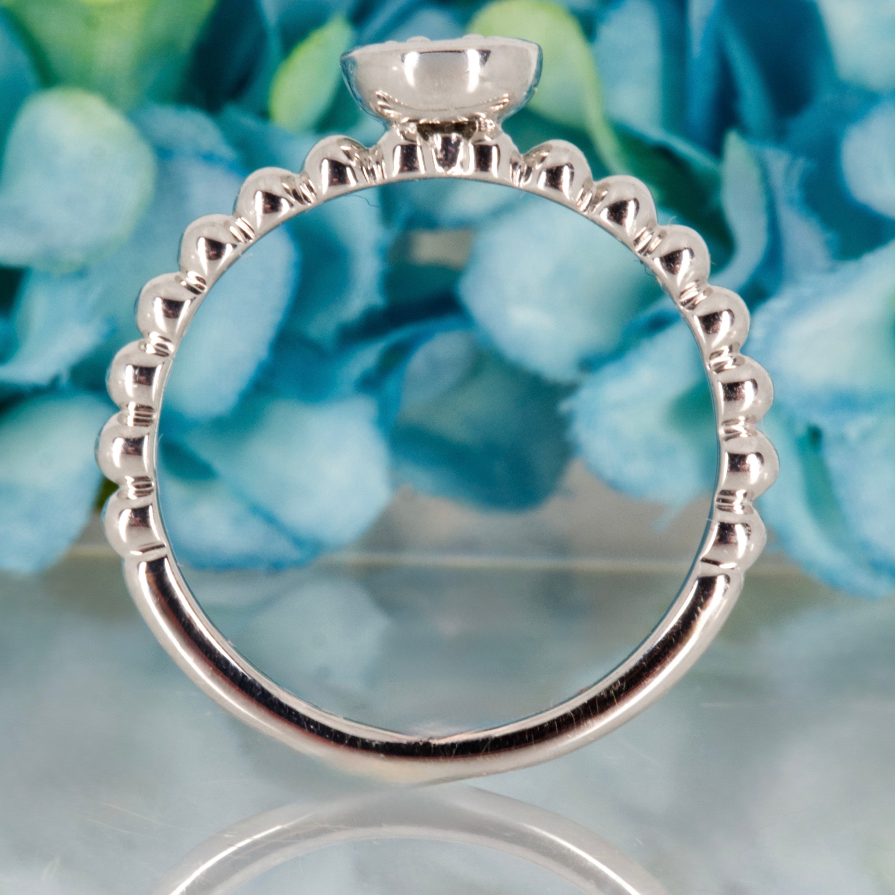 9ct White Gold 0.10ct Round Brilliant Cut Diamond Round Cluster Ring