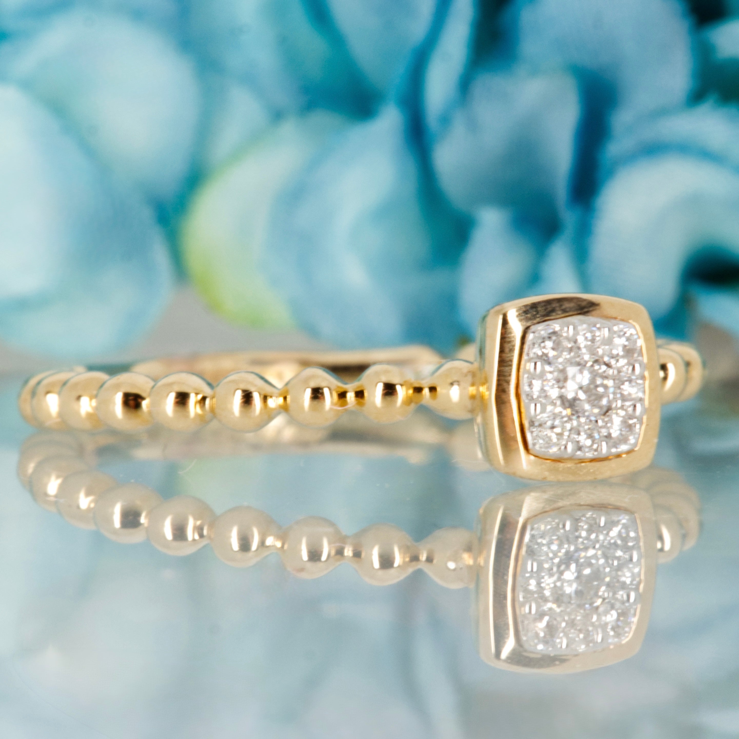 9ct Yellow Gold 0.10ct Round Brilliant Cut Diamond Cushion Shaped Cluster Ring